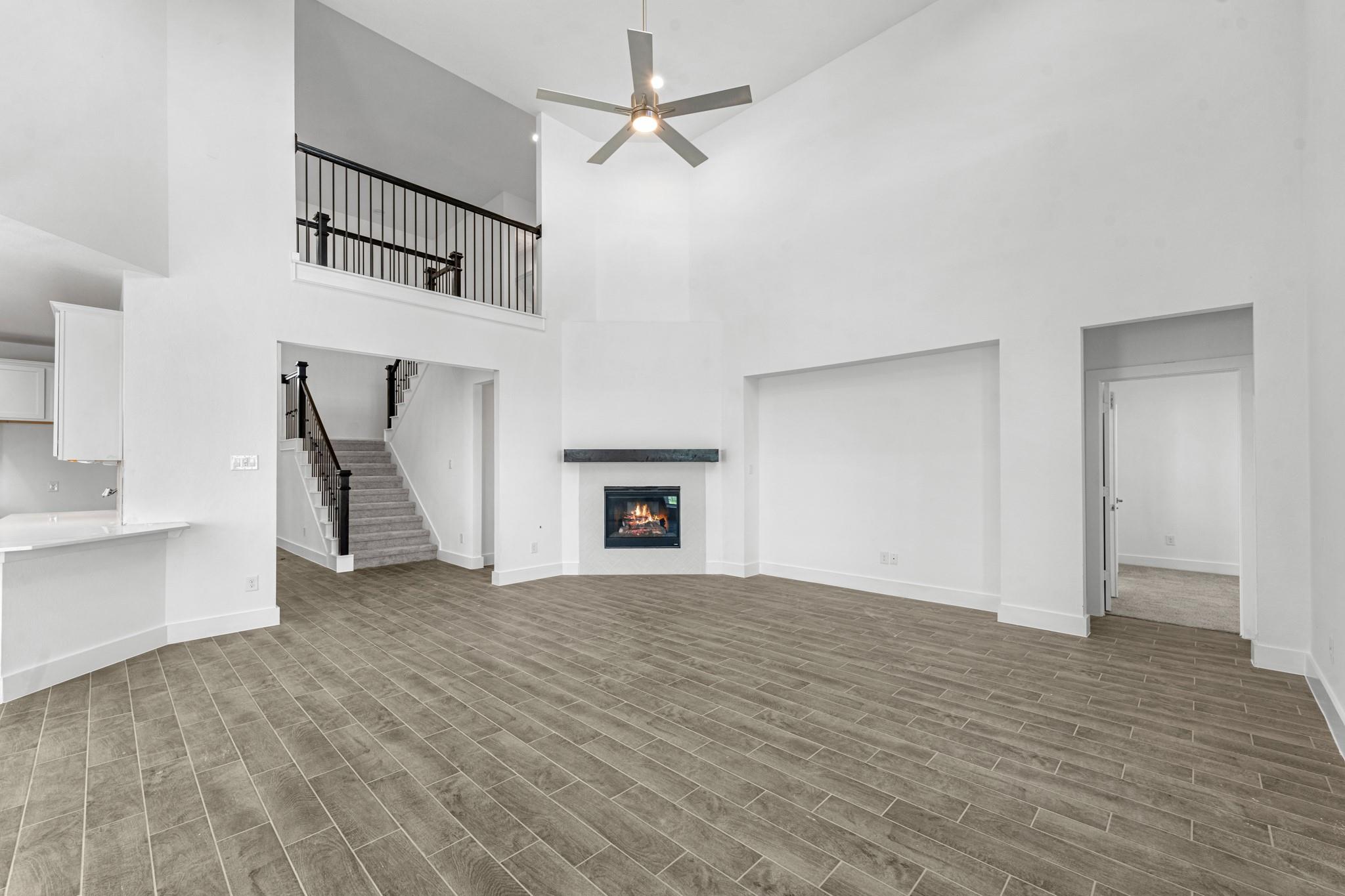 628 Rocky Bluff Way Property Photo 7