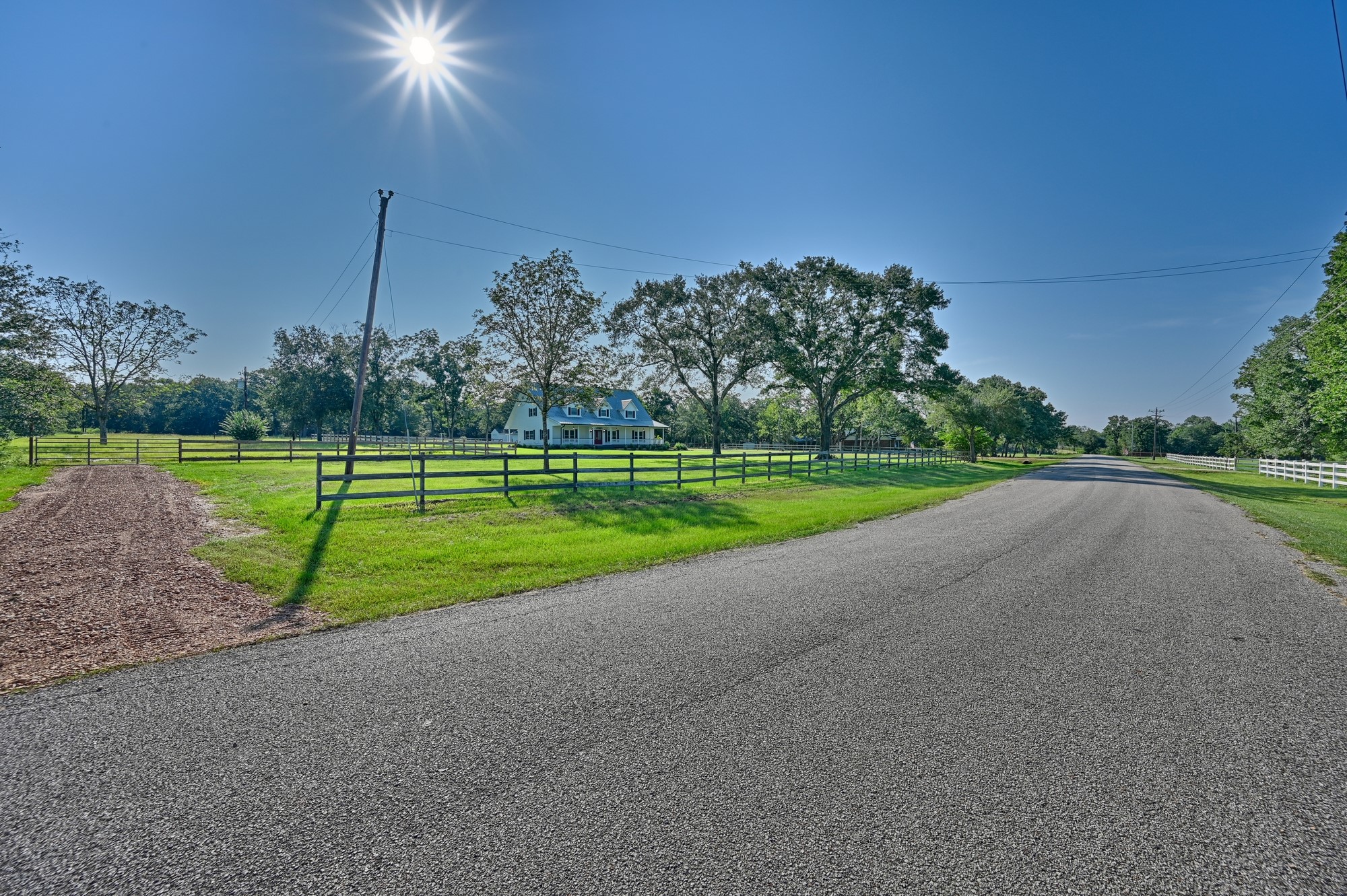 609 Piney Creek Road Property Photo 3
