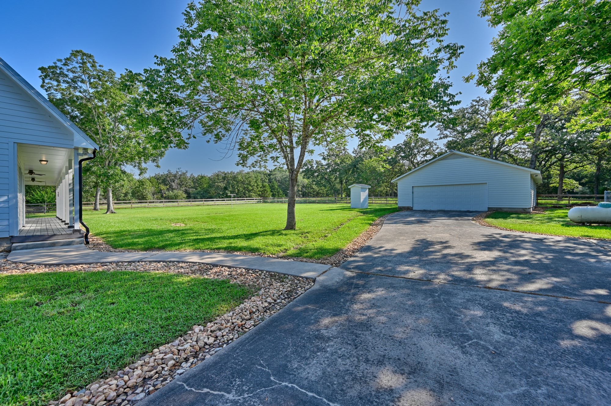 609 Piney Creek Road Property Photo 8