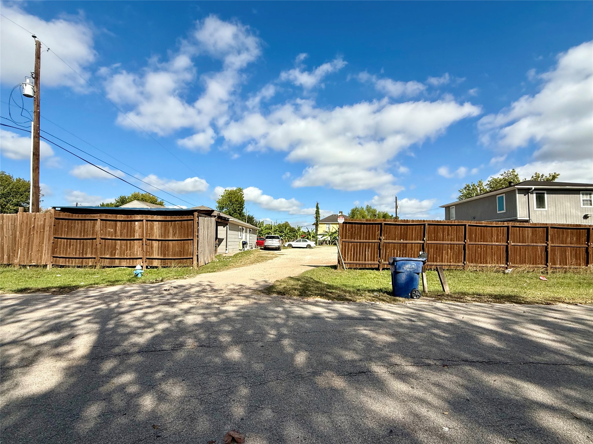 15322 Paul Road Property Photo 4