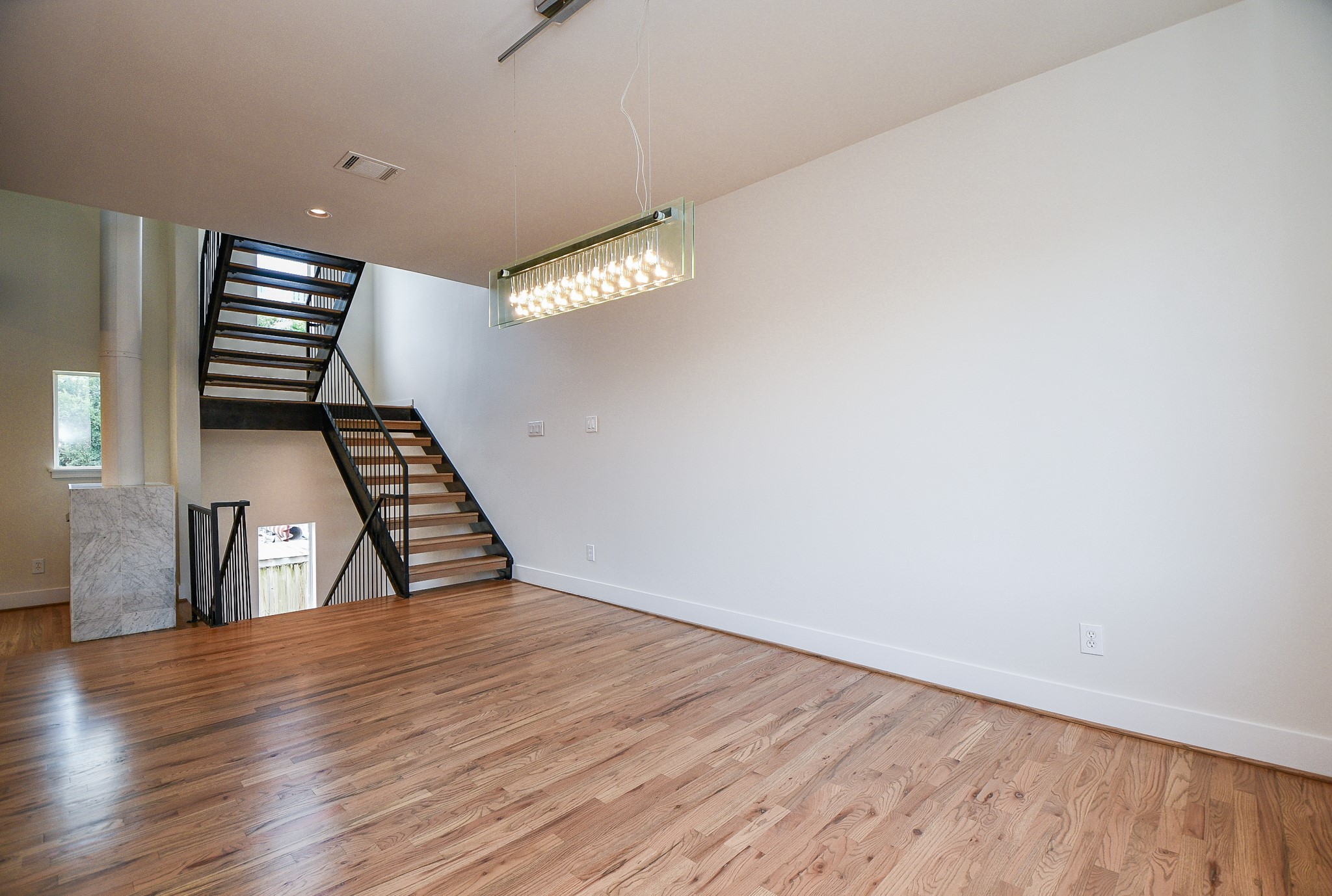 92 Dennis Street B Property Photo 14