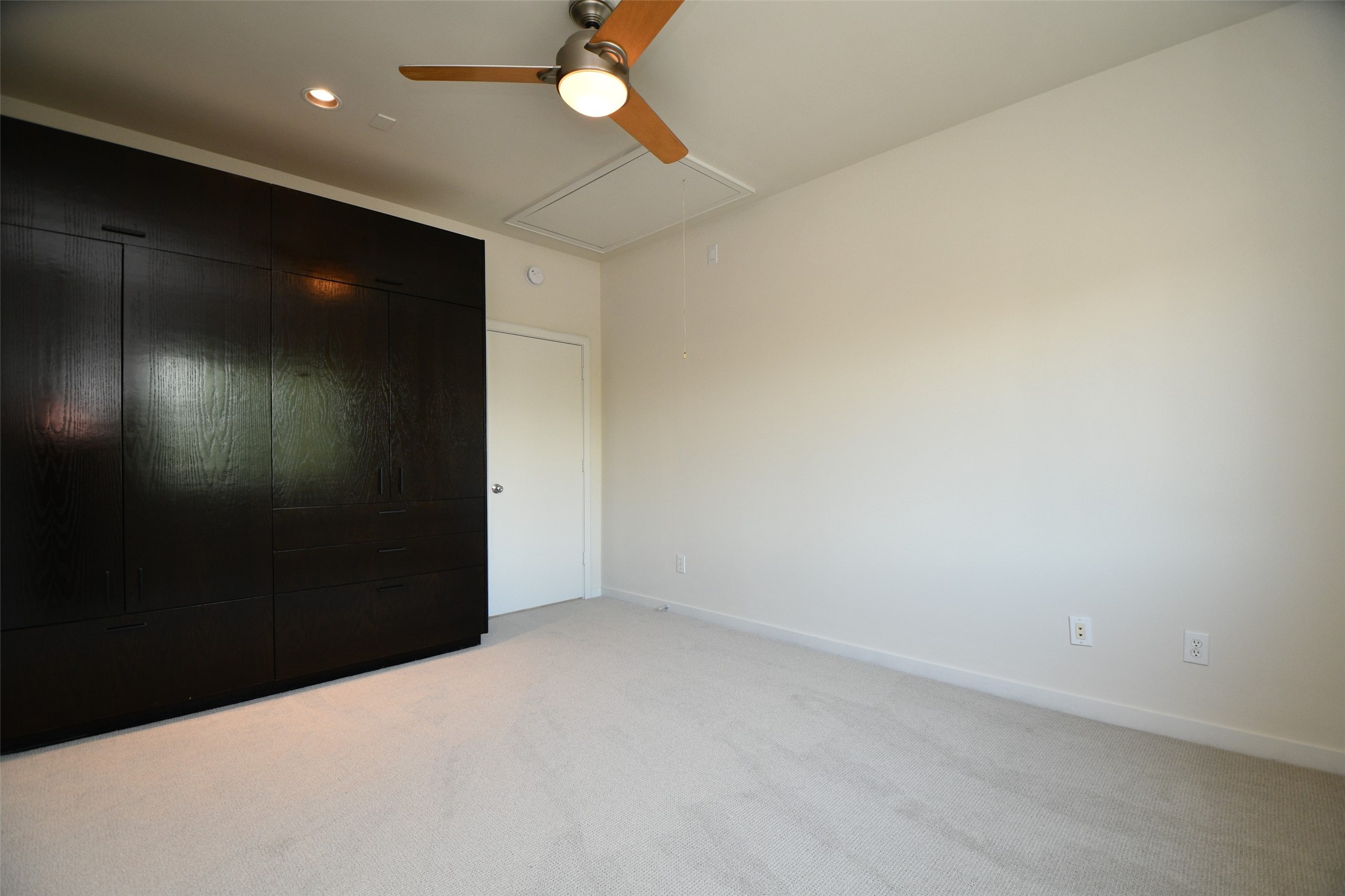 92 Dennis Street B Property Photo 44