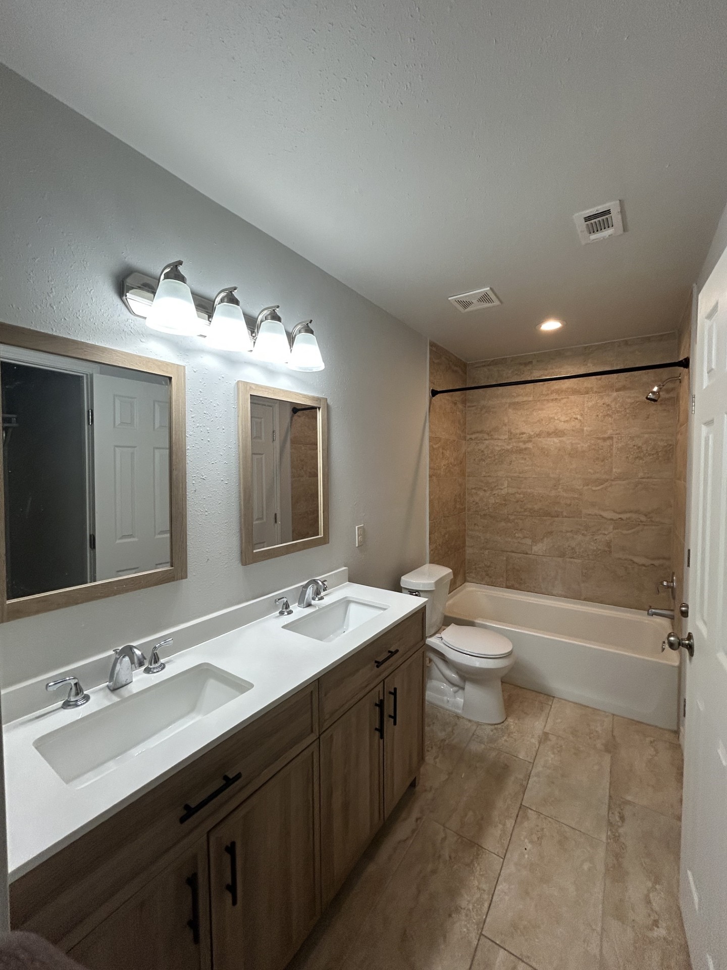 4401 Sterling Street Property Photo 13