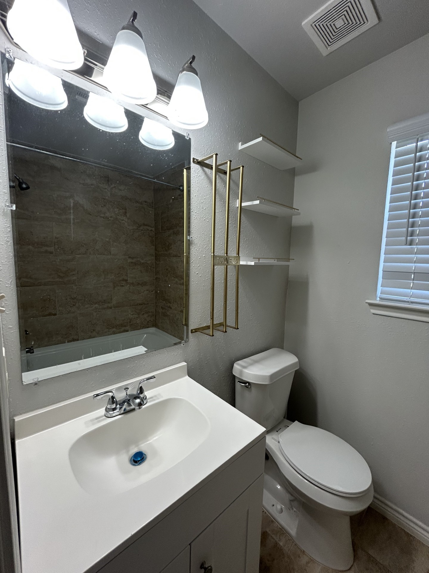 4401 Sterling Street Property Photo 14