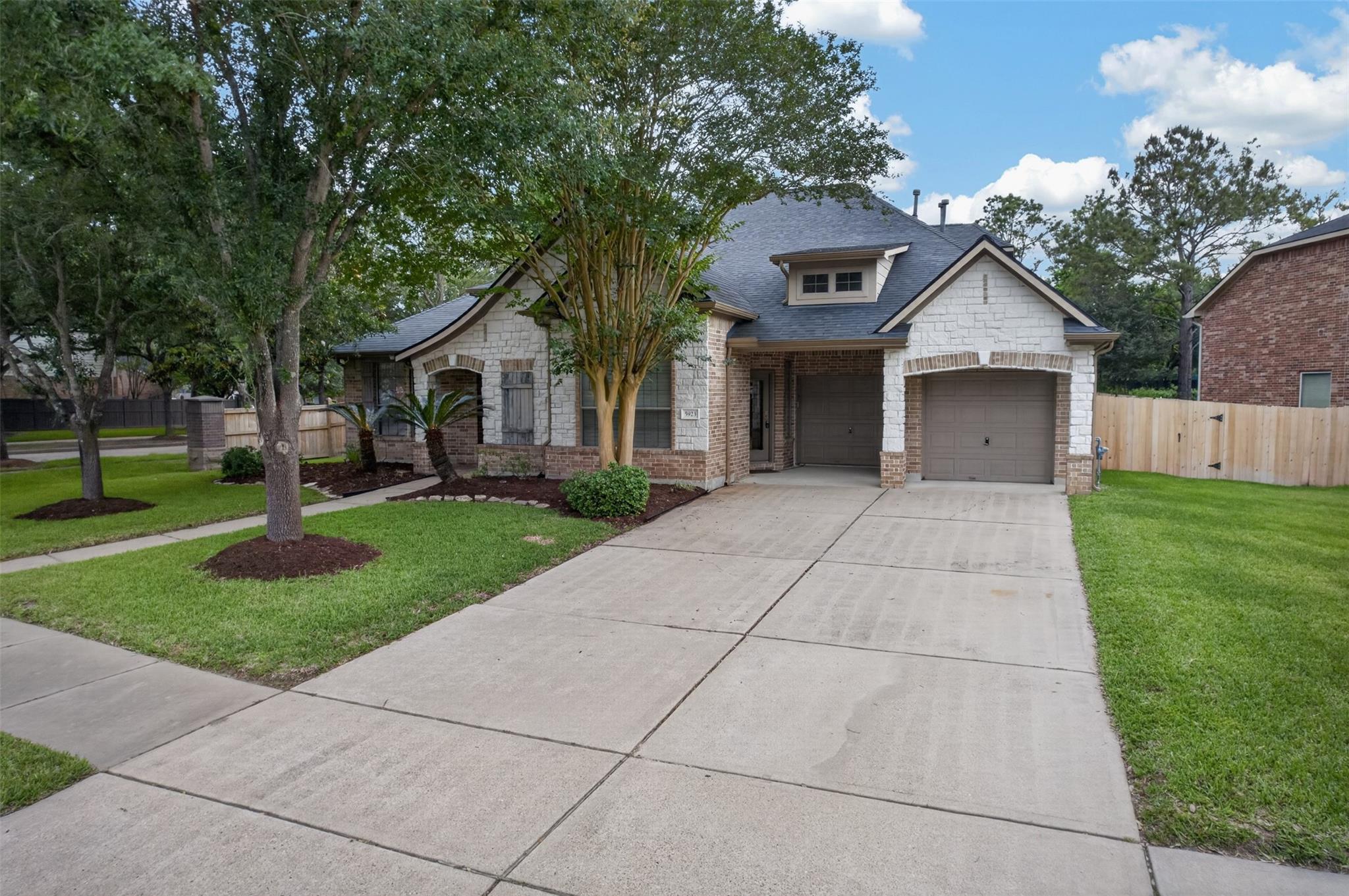 5923 Scarlett Bay Court, Katy Tx 77450 Property Photo 2