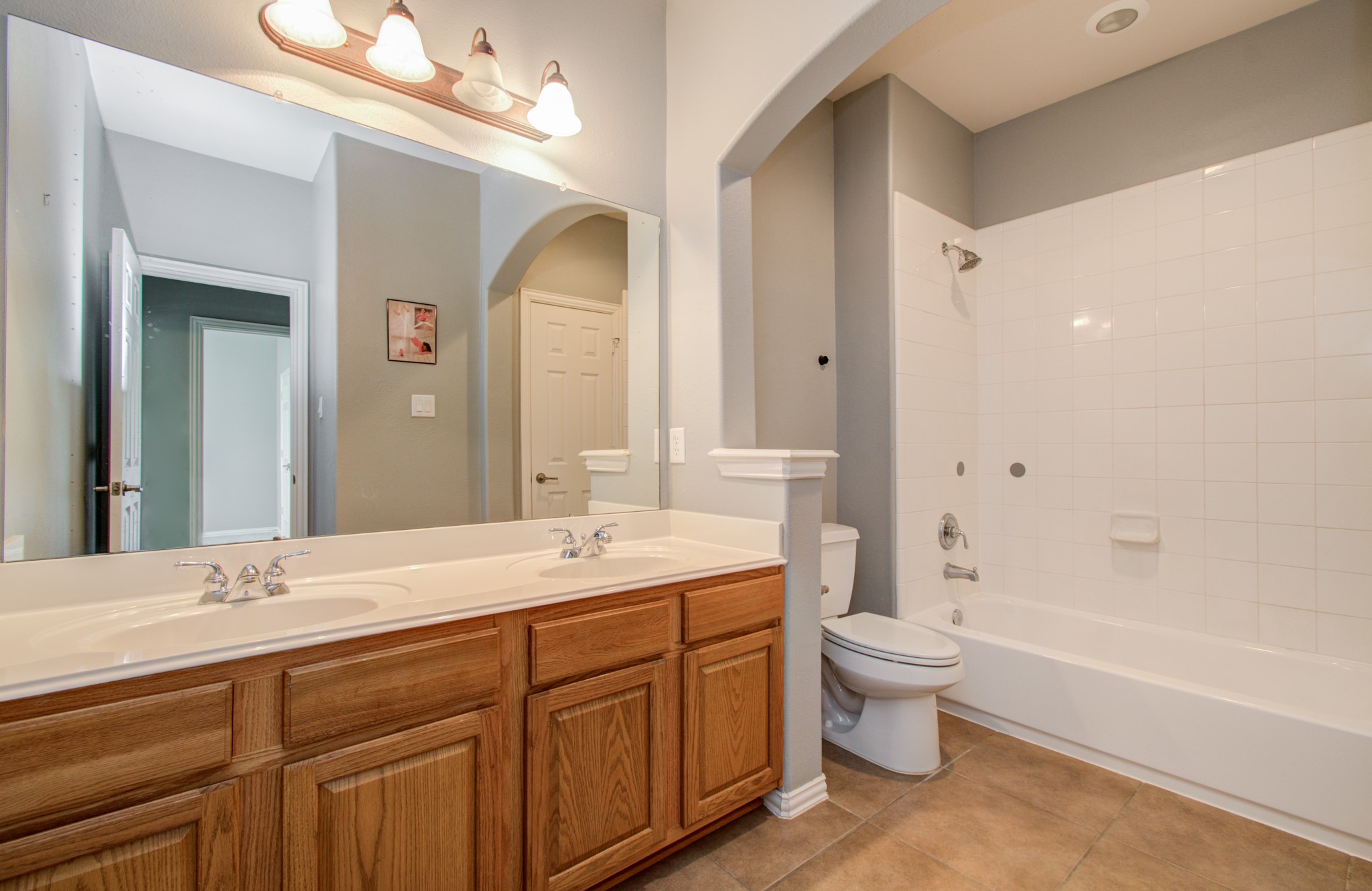 9106 Sunlight Oak Lane Property Photo 25