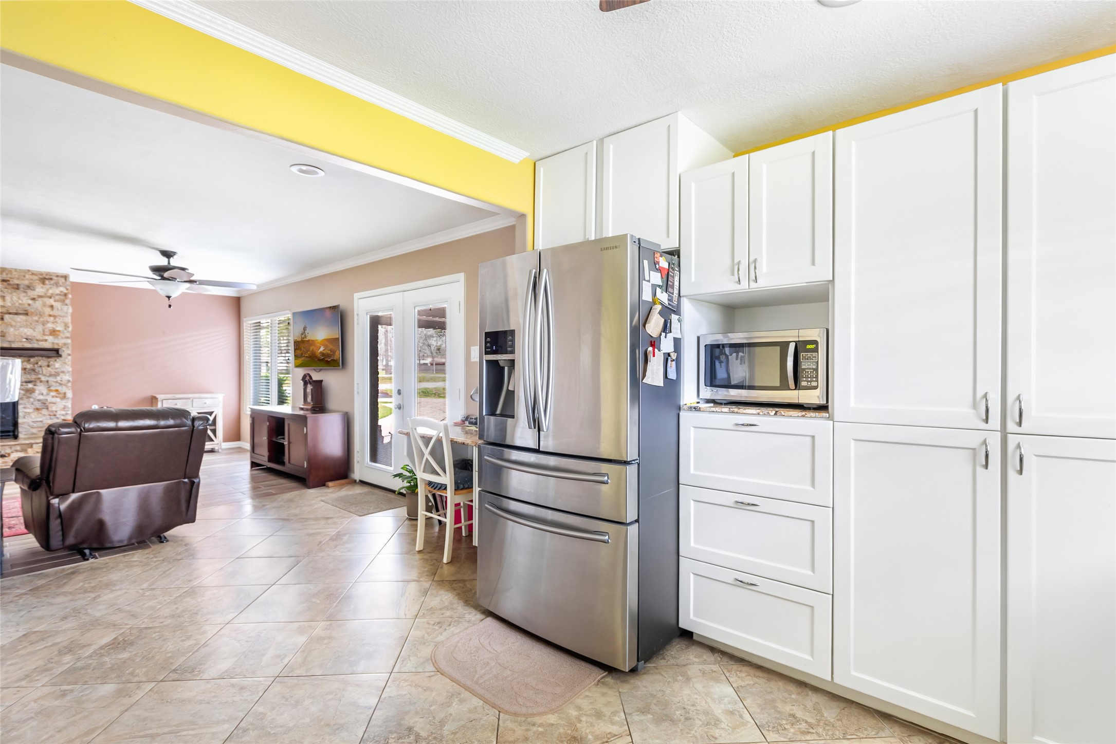 5826 Russell Lane Property Photo 17