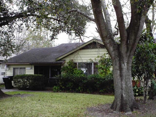 7019 Sherwood Drive Property Photo 1