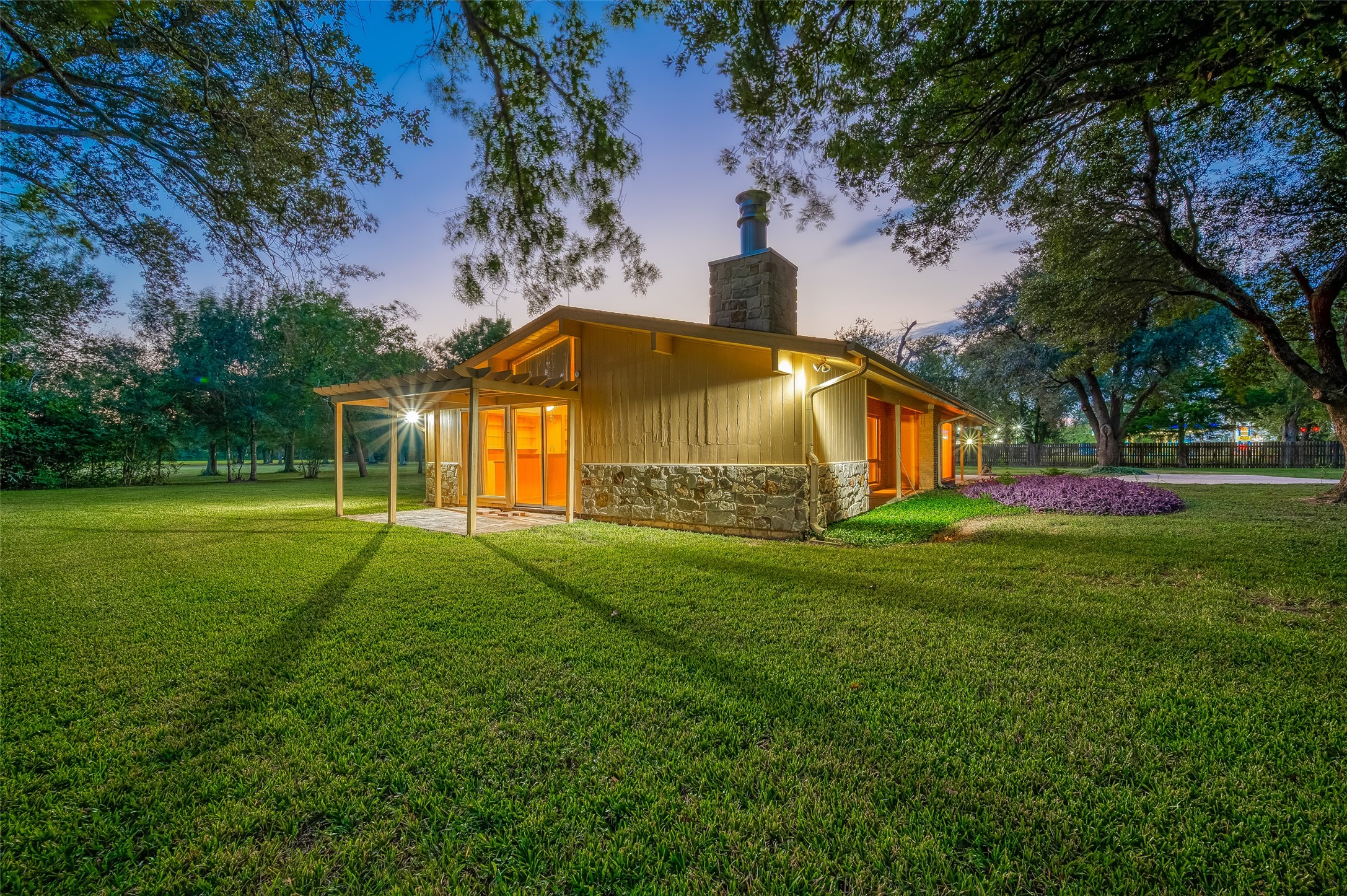 14438 Highway 36 Property Photo 5
