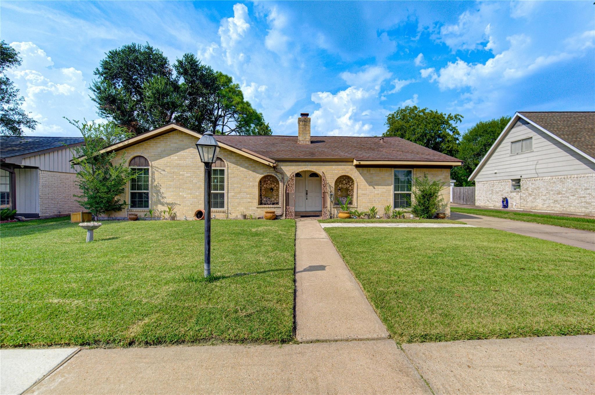 12302 Meadowdale Drive Property Photo 1