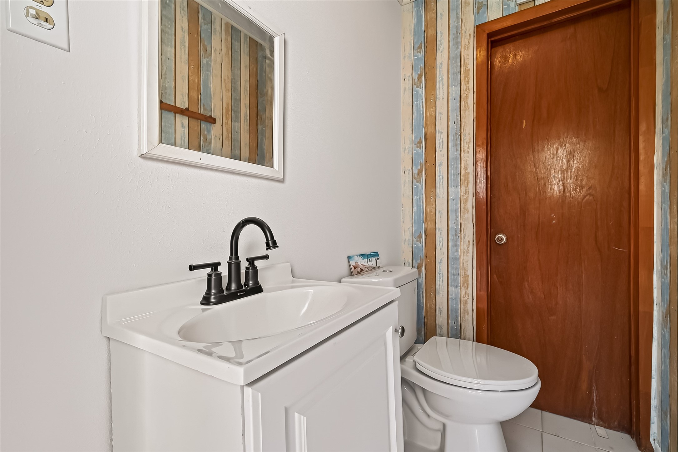 12302 Meadowdale Drive Property Photo 40
