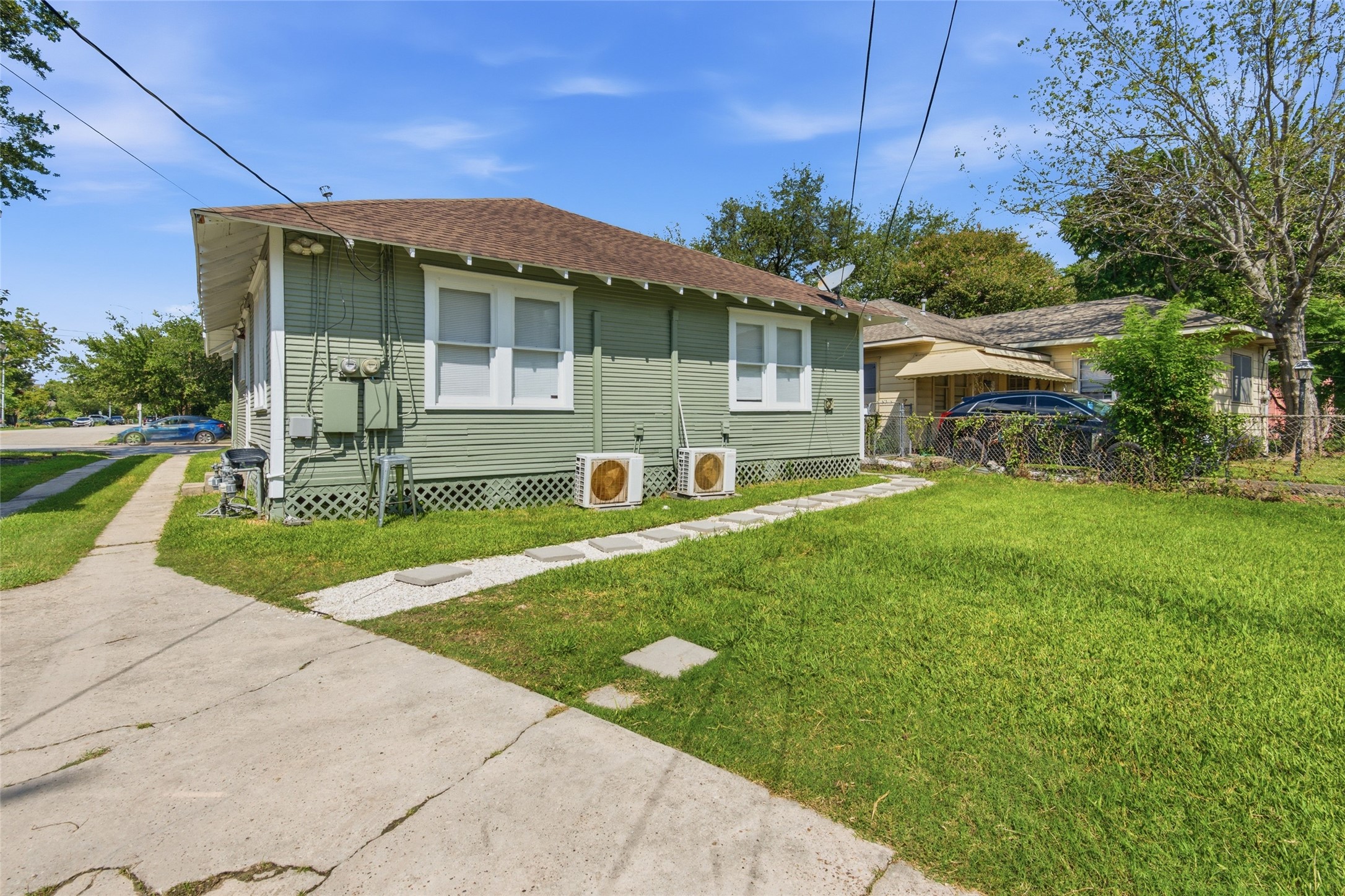 1008 Studewood Street Property Photo 14