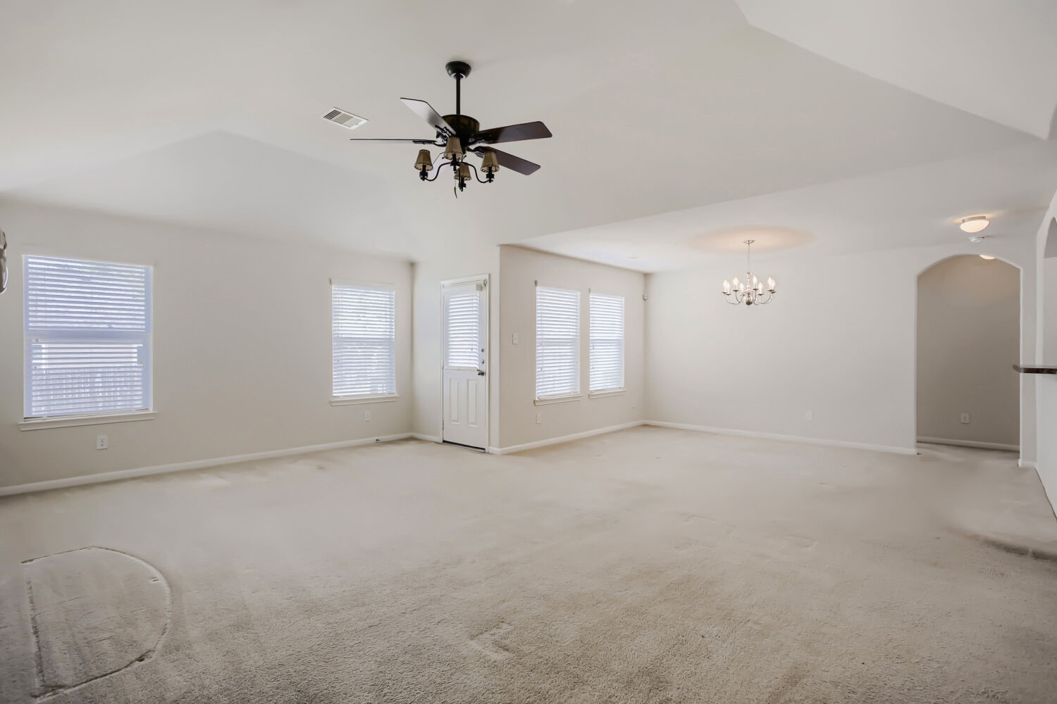 13254 Lazy Lane Property Photo 4