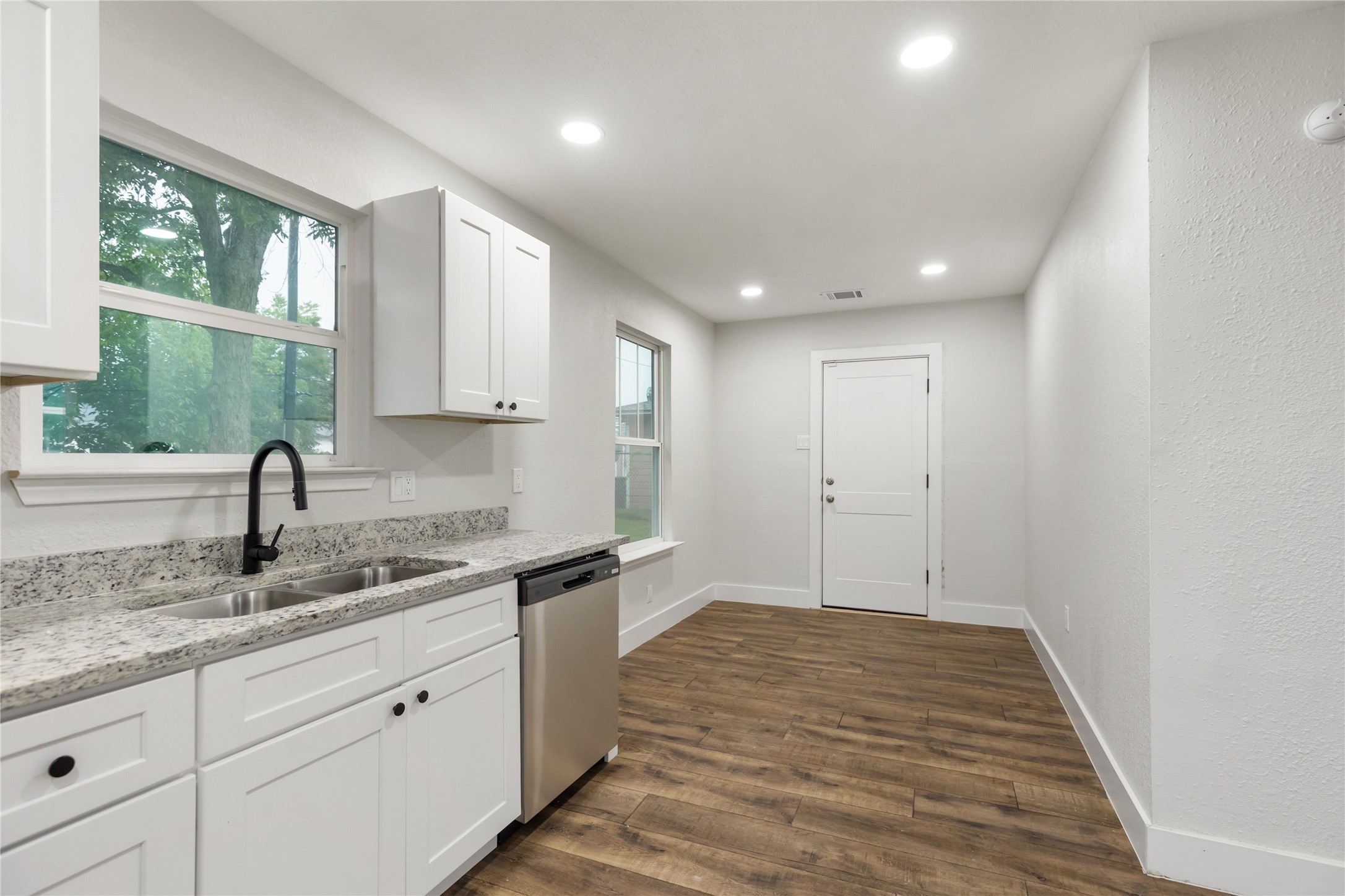 6618 Hartwick Road Property Photo 7