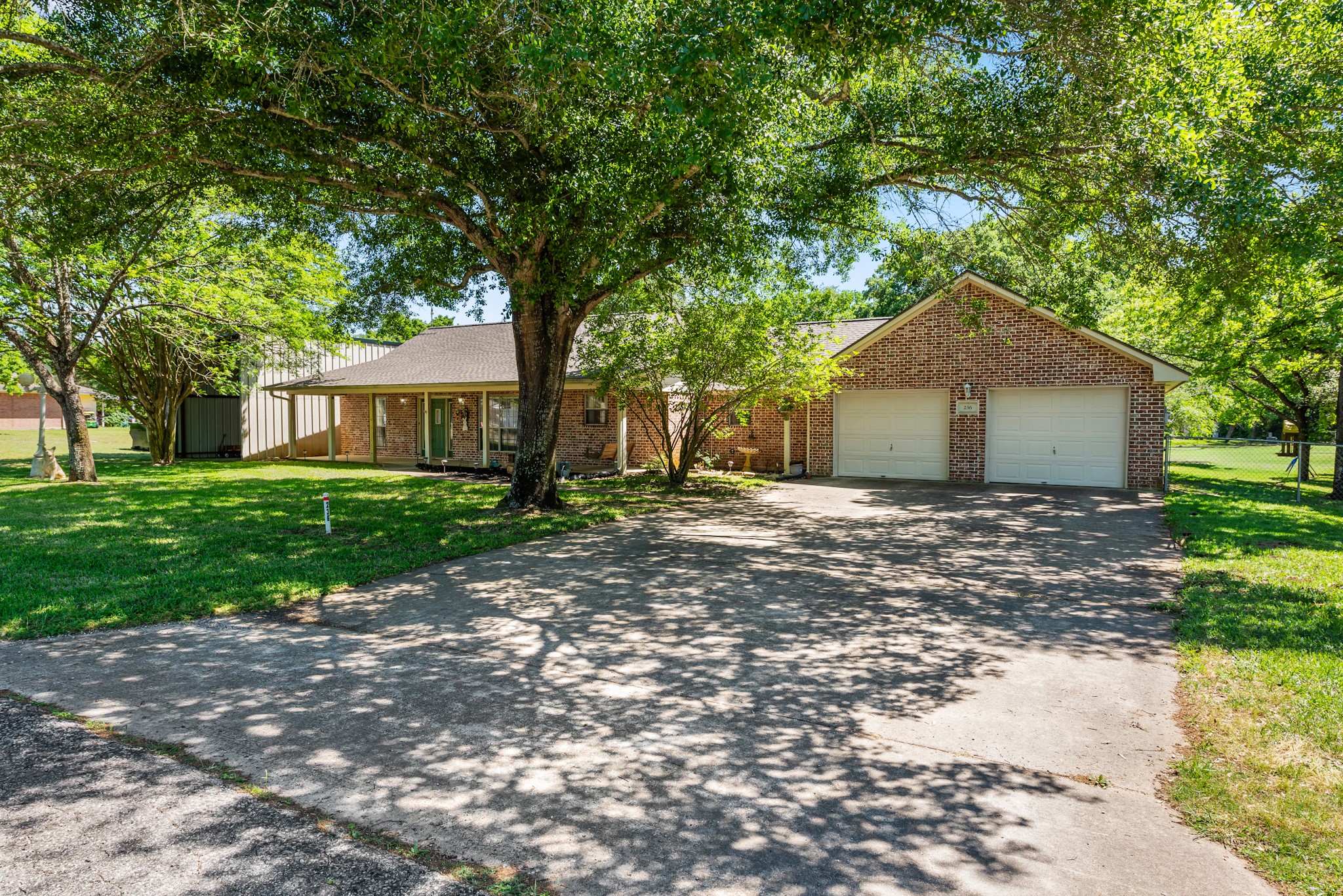 236 N Golfview Drive Property Photo 1
