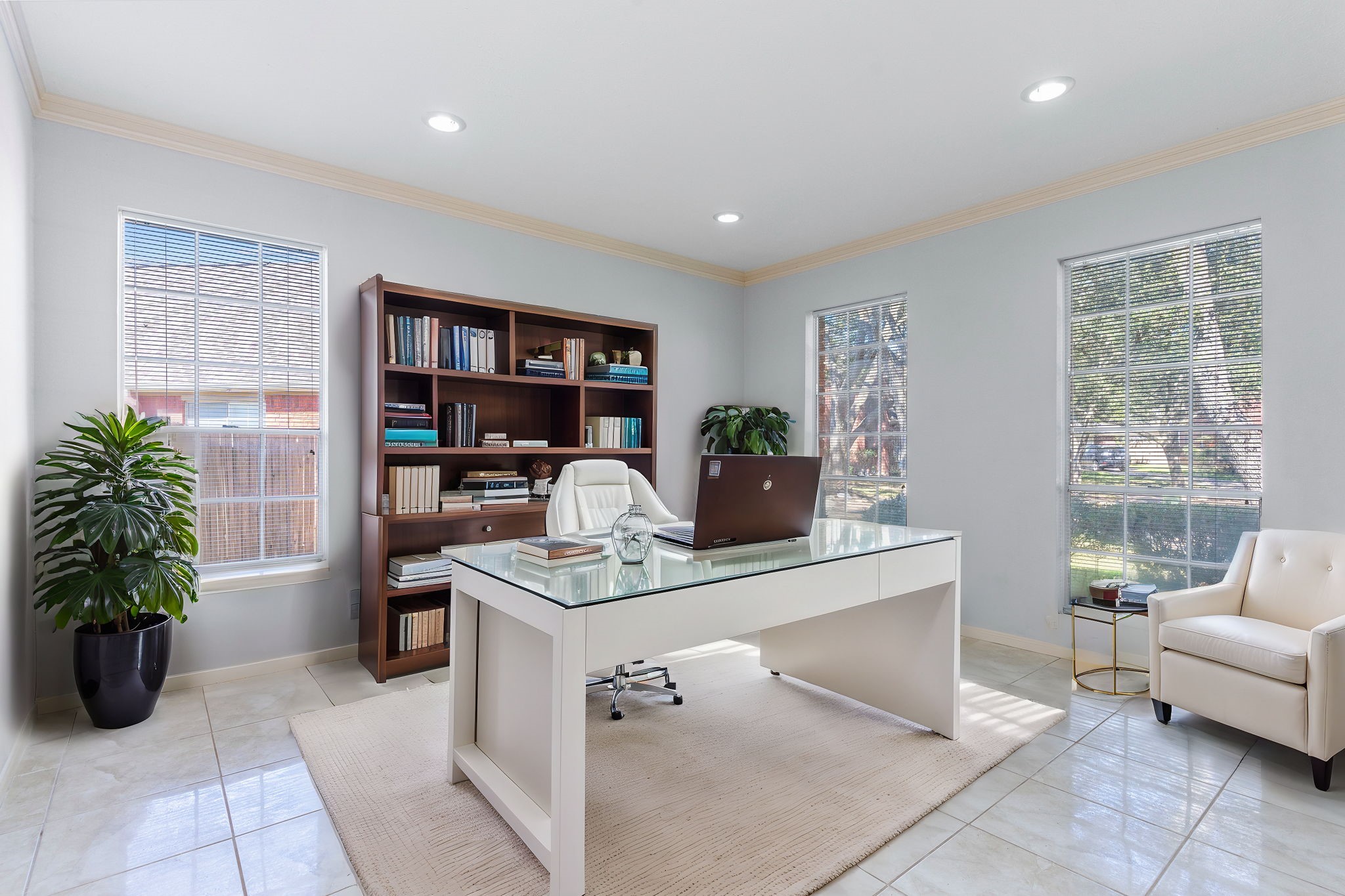2027 Richland Ct Court Property Photo 10
