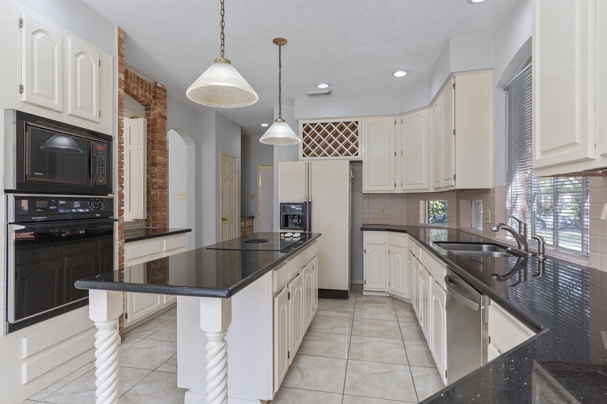 2027 Richland Ct Court Property Photo 17