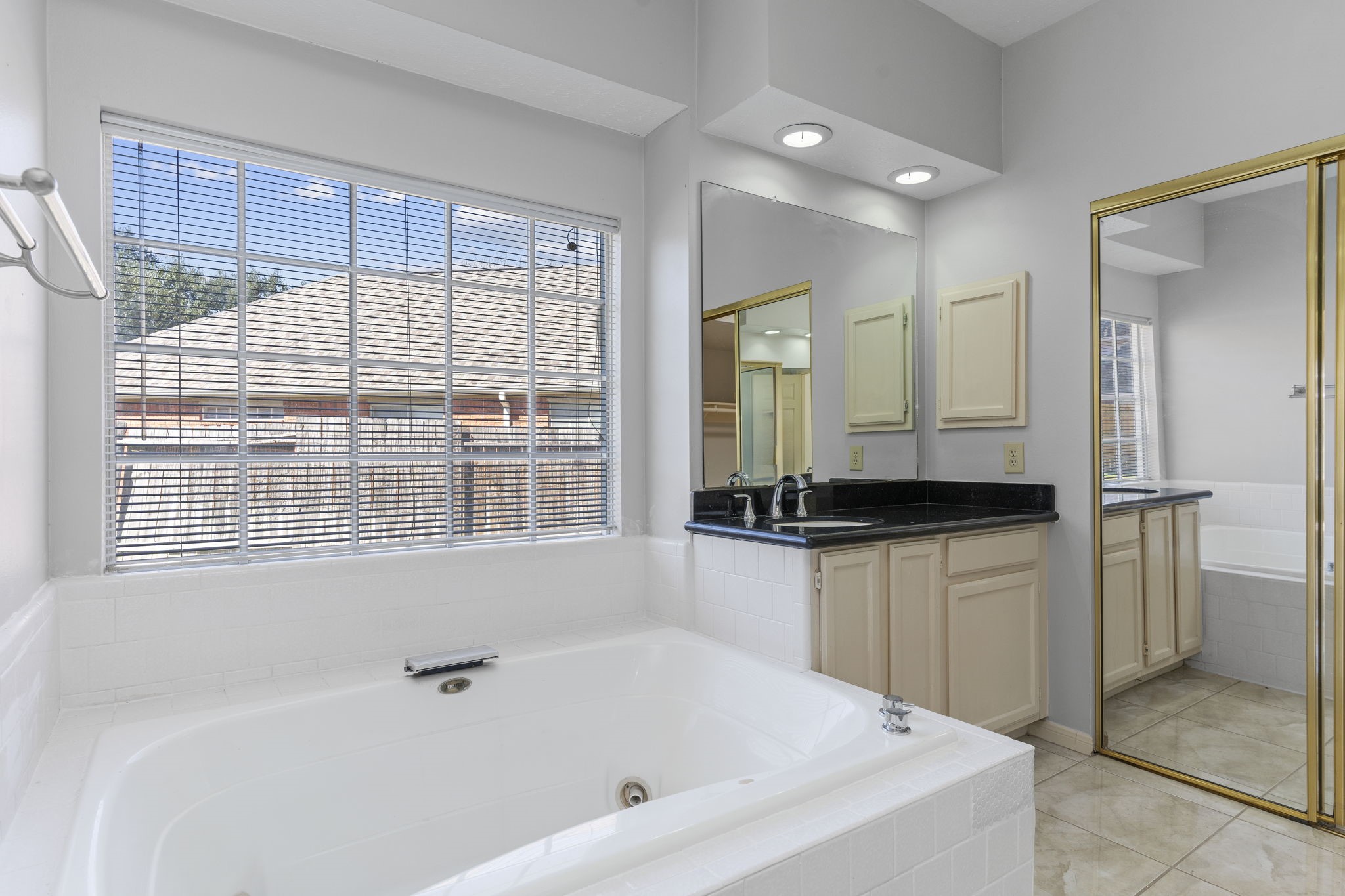 2027 Richland Ct Court Property Photo 25