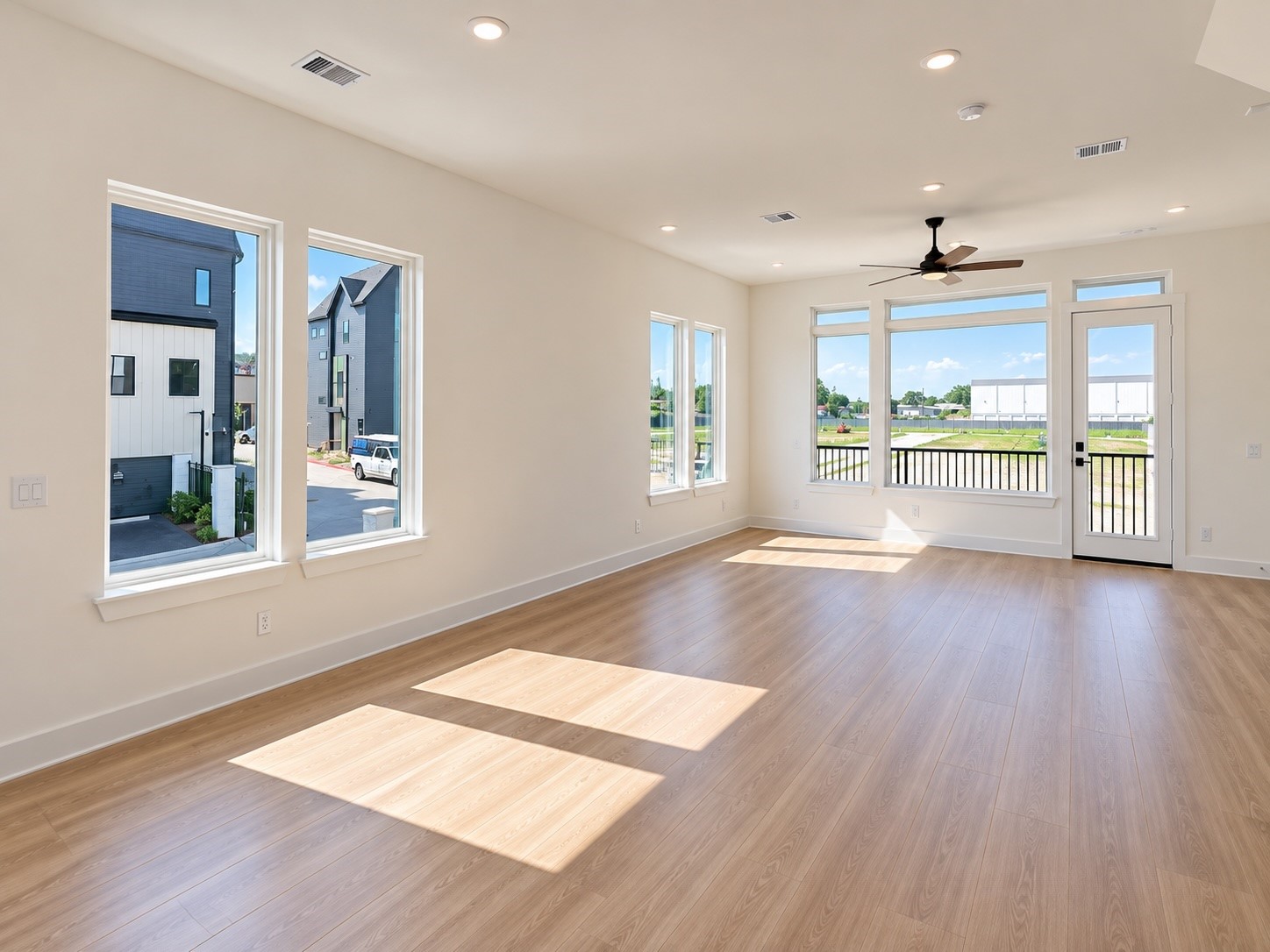 507 Hillwood Heights Drive Property Photo 16
