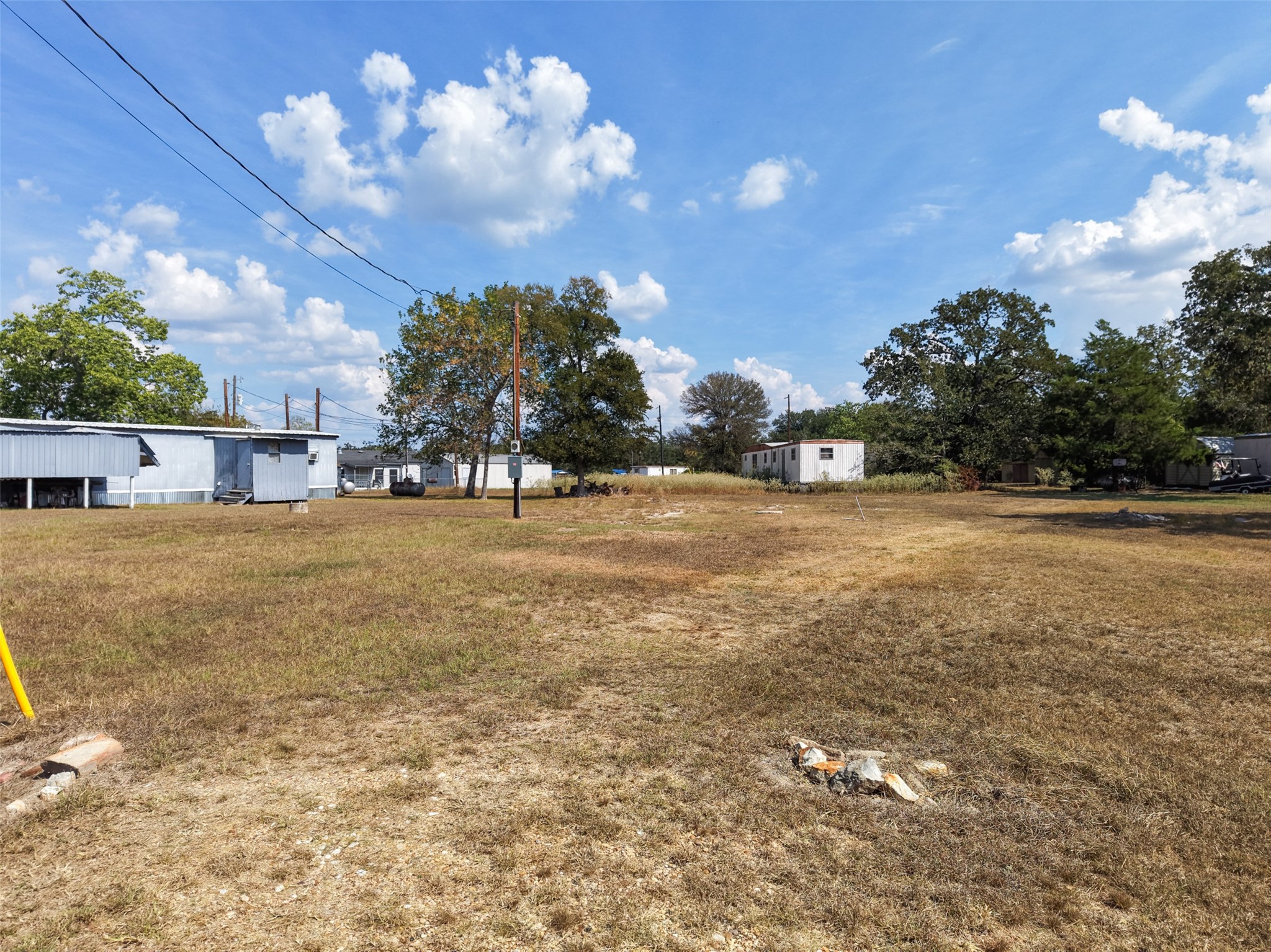 422 Leaning Oak Lane Property Photo 1
