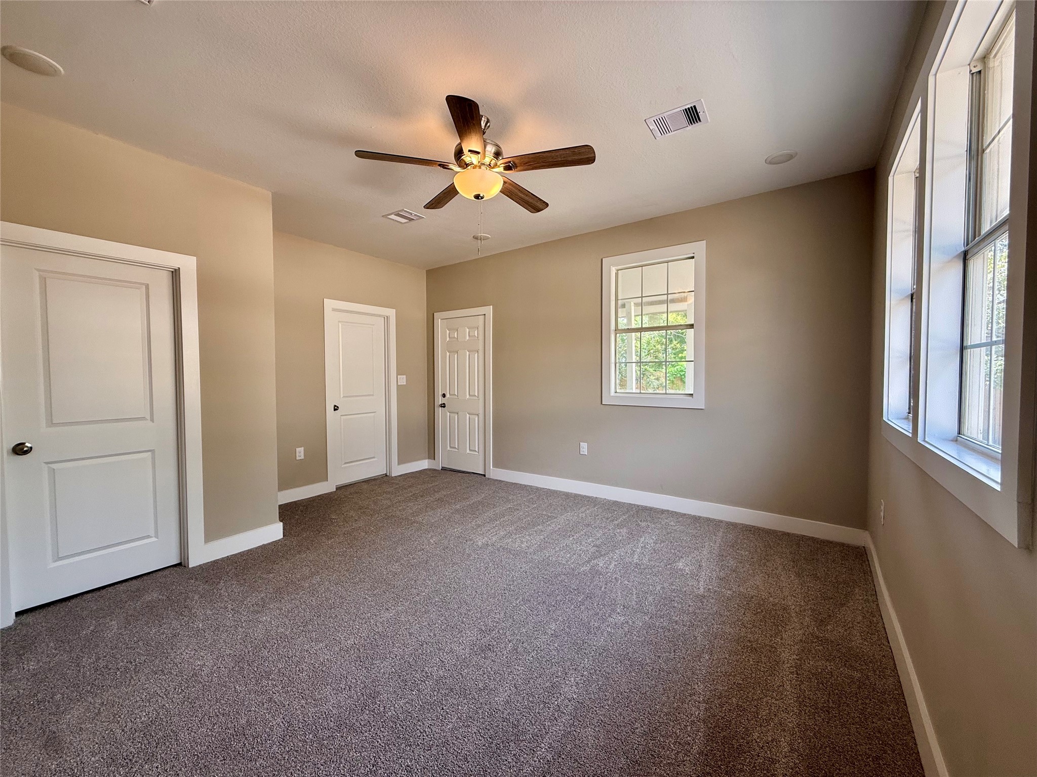 1816 Ryon Street Property Photo 9
