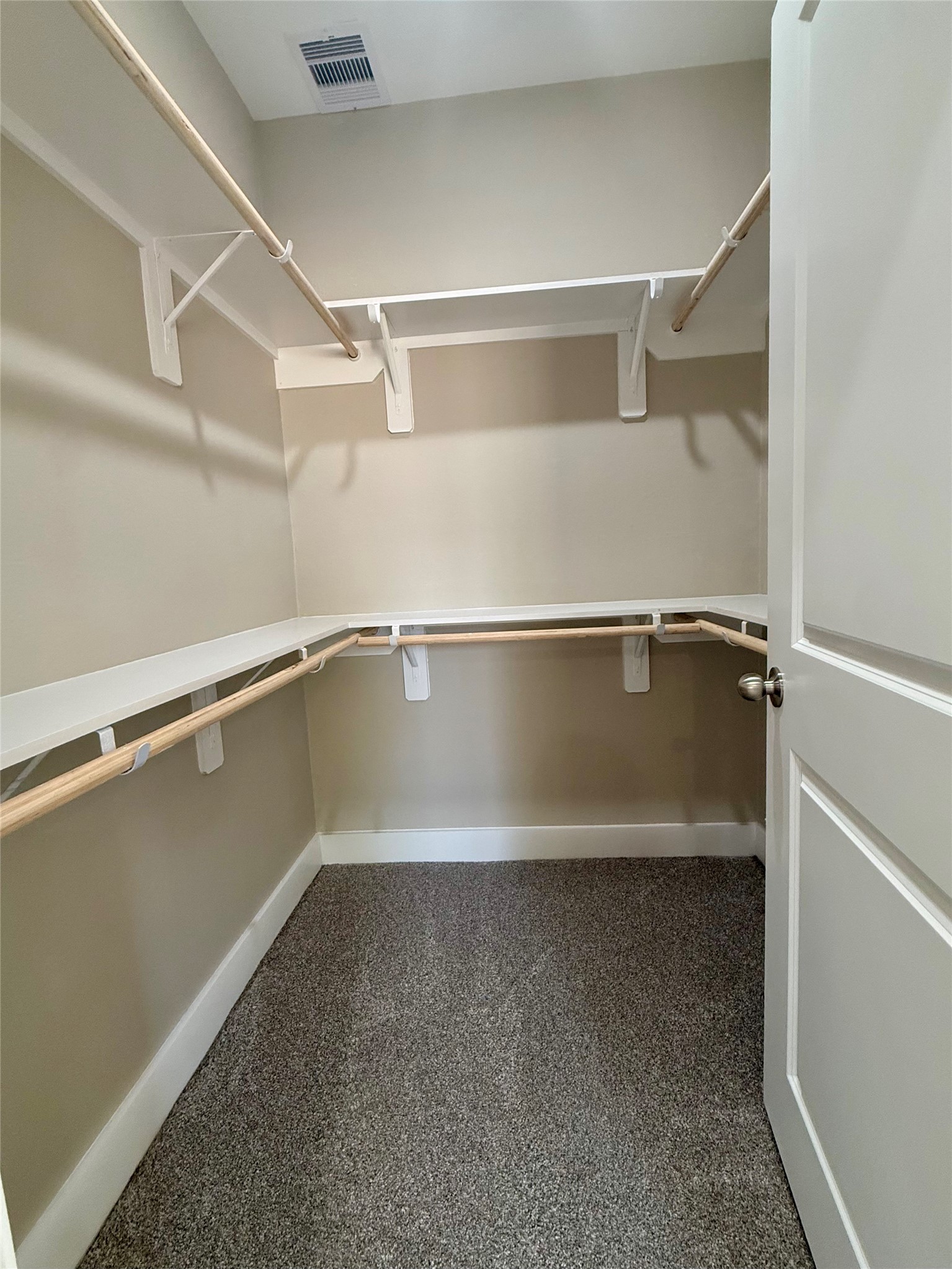 1816 Ryon Street Property Photo 10