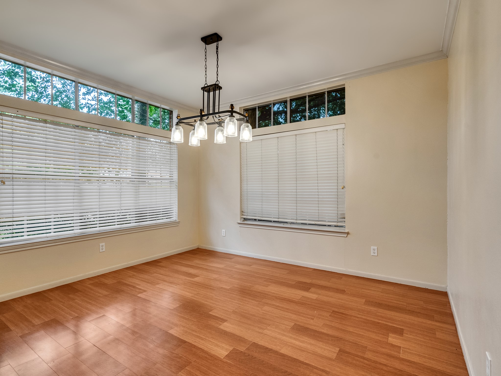 14342 Fair Knoll Way Property Photo 4