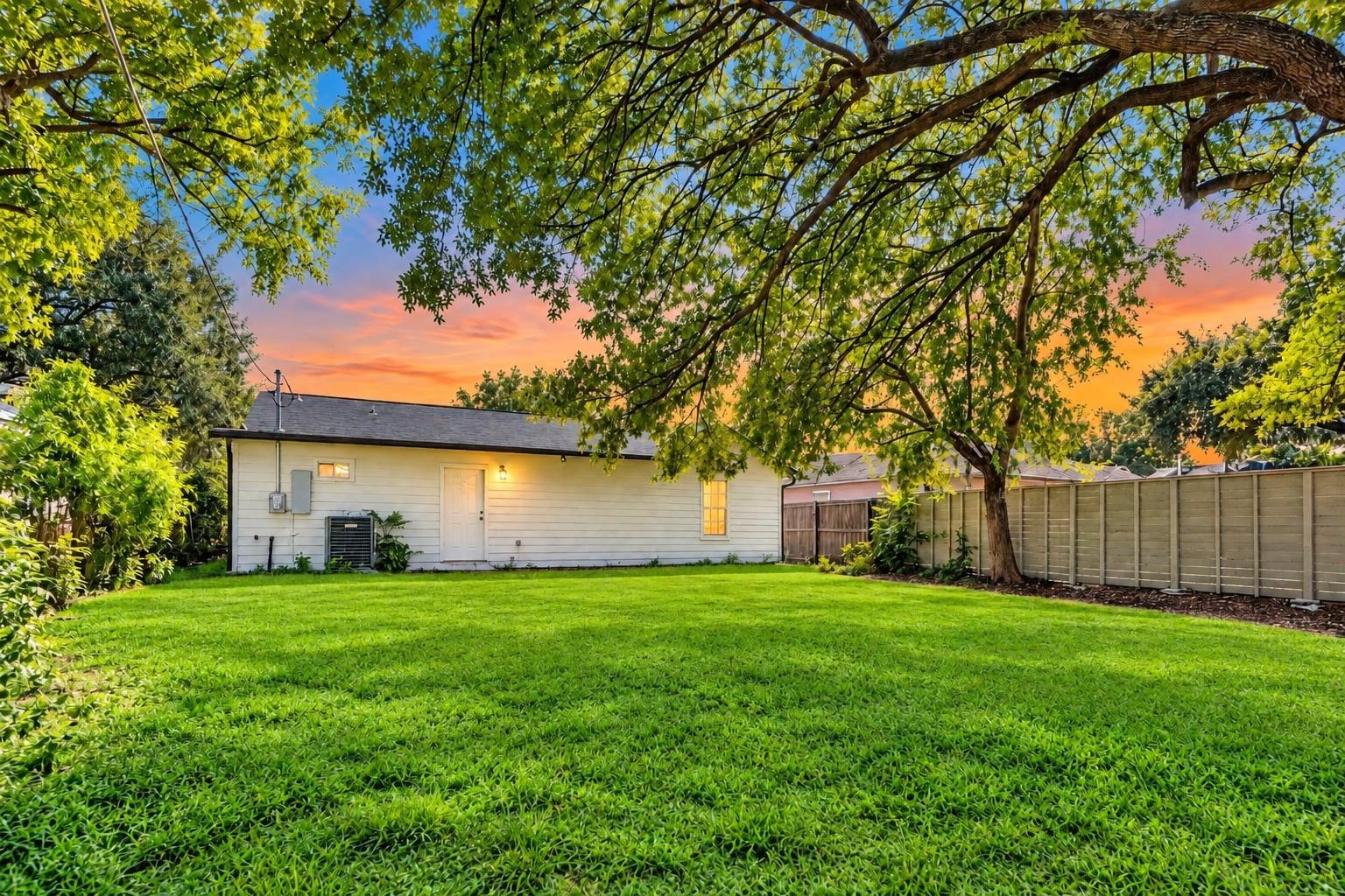 1406 Locklaine Drive Property Photo 2