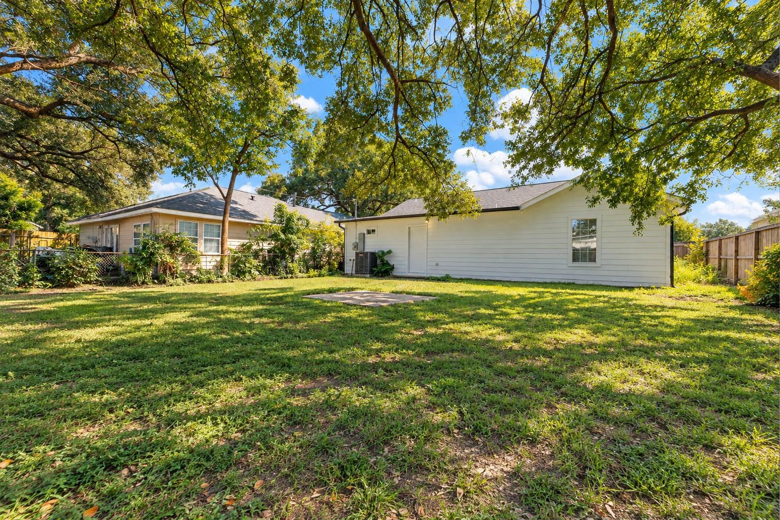 1406 Locklaine Drive Property Photo 32