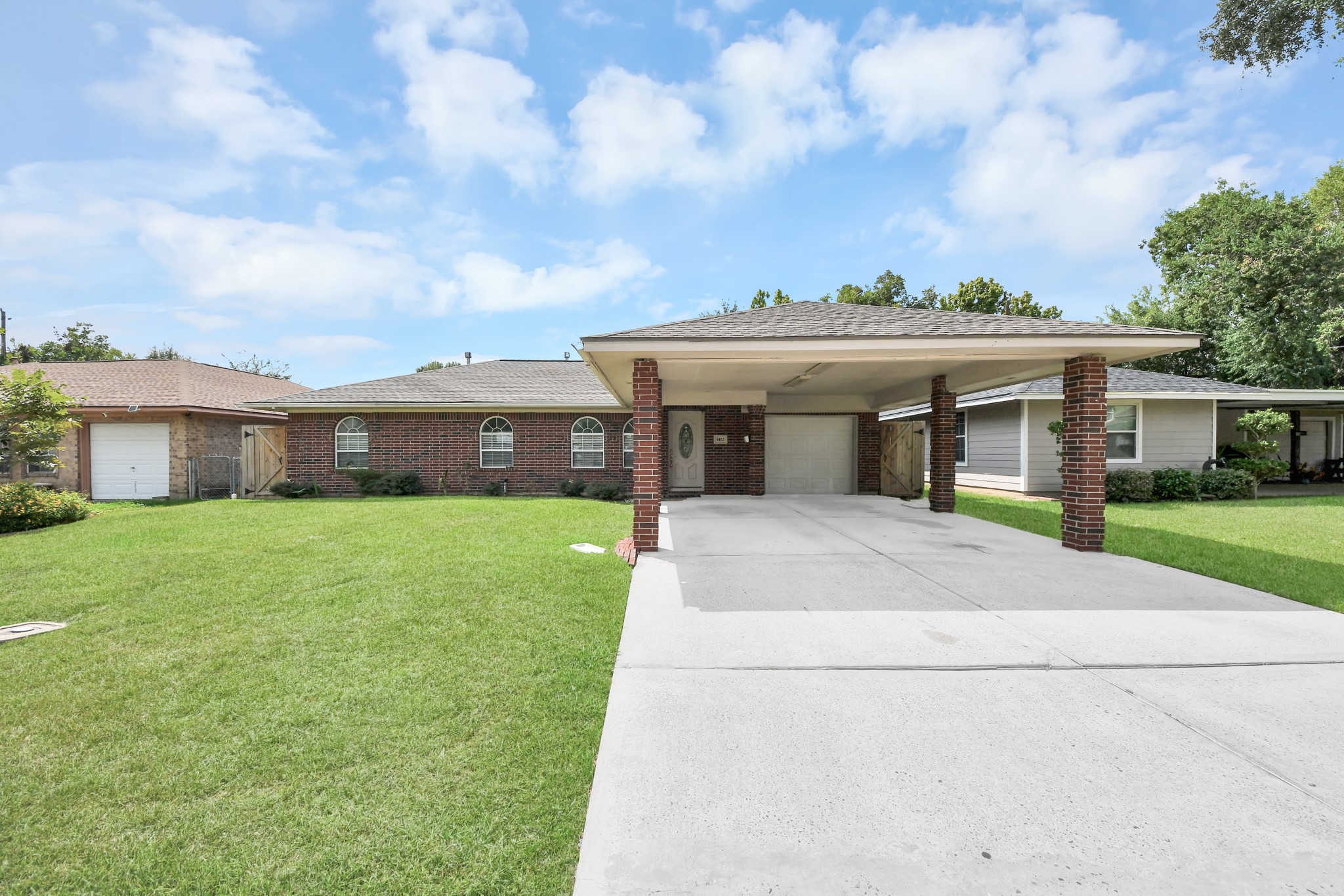 1412 Greenbriar Avenue Property Photo 1