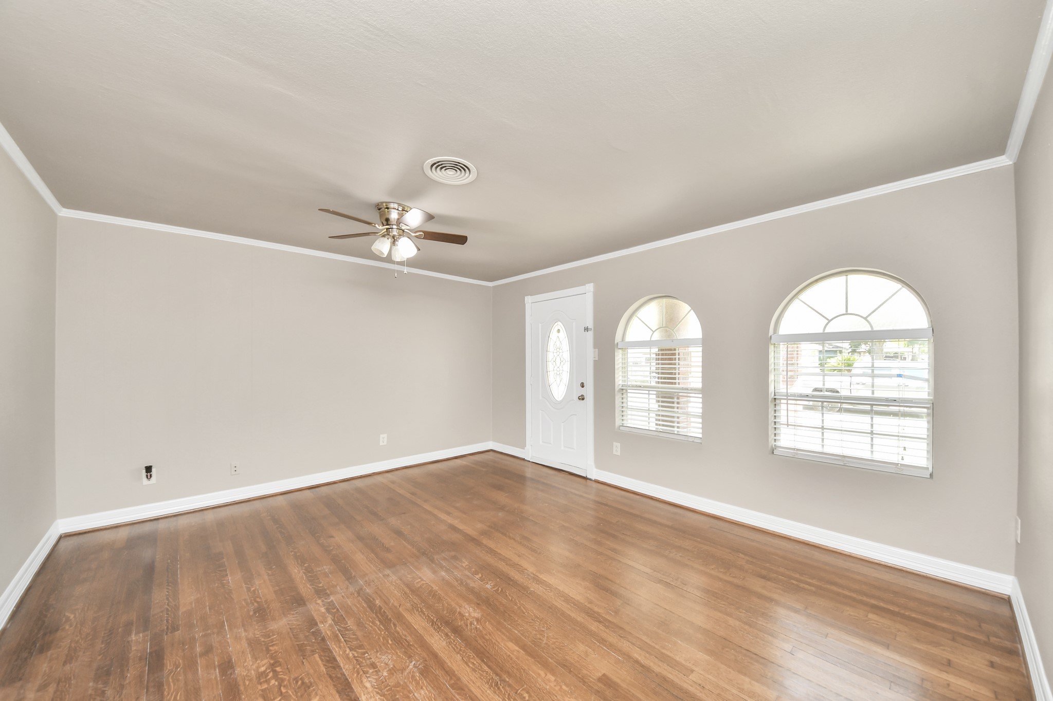 1412 Greenbriar Avenue Property Photo 8