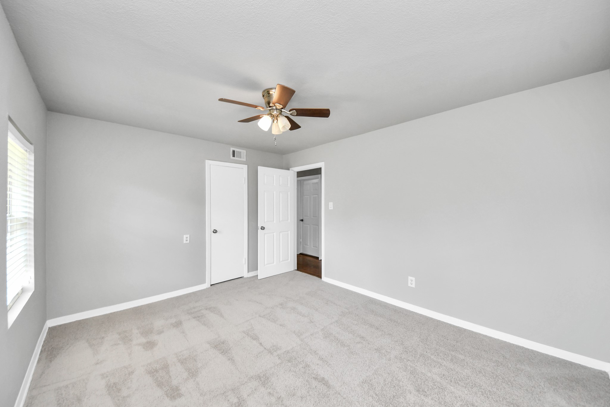 1412 Greenbriar Avenue Property Photo 22
