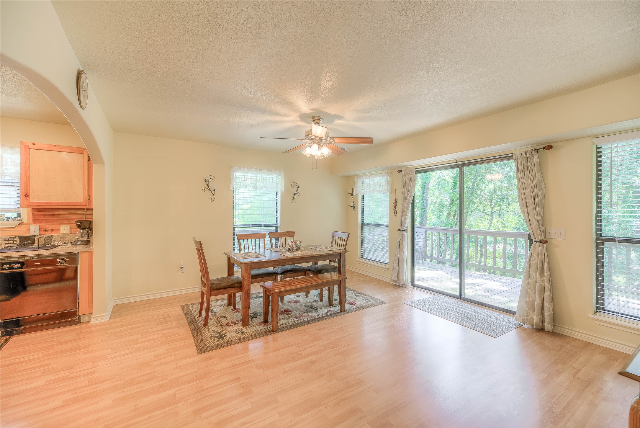 445 Knollwood Creek Property Photo 7