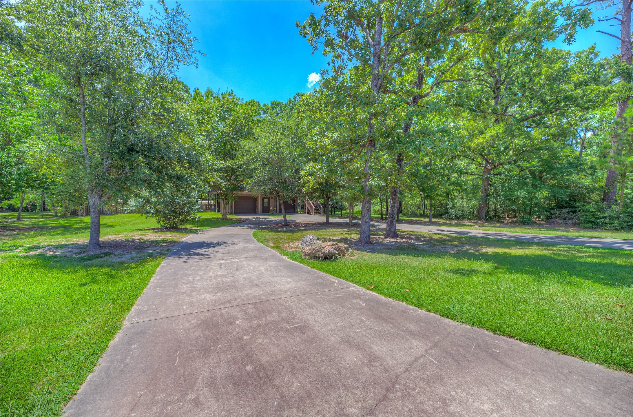 445 Knollwood Creek Property Photo 38