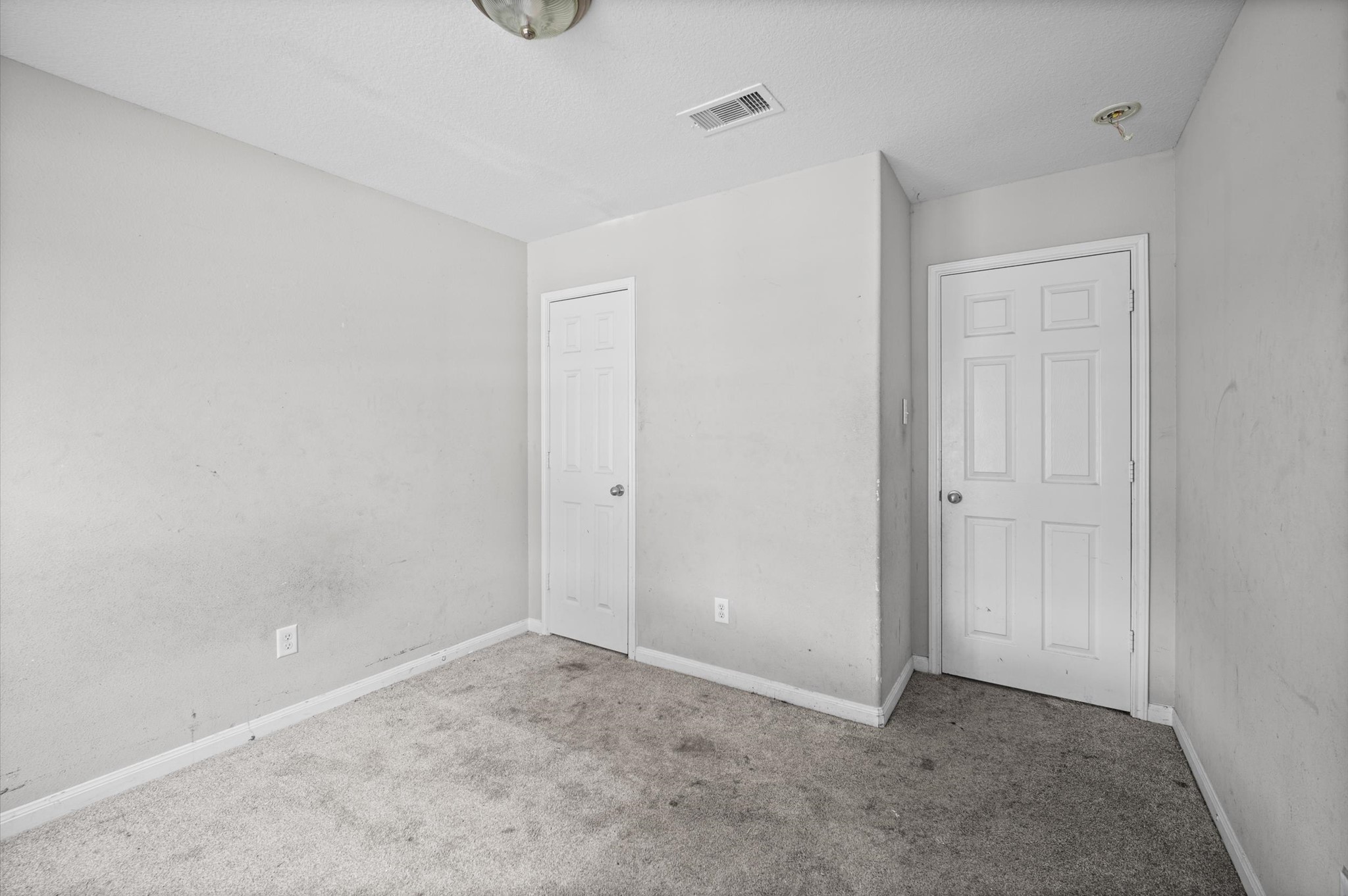 907 Marigold Road Property Photo 7