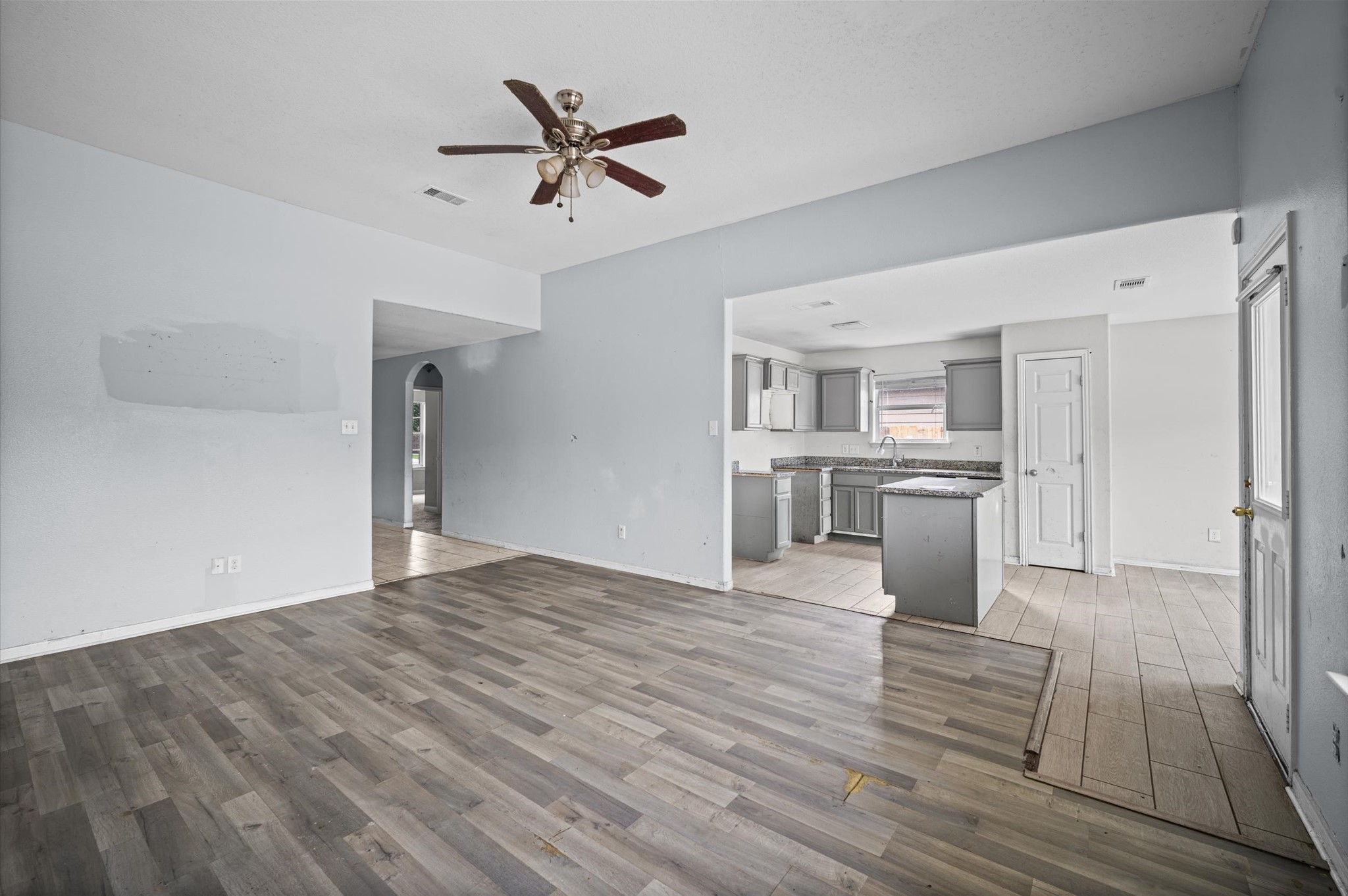 907 Marigold Road Property Photo 14