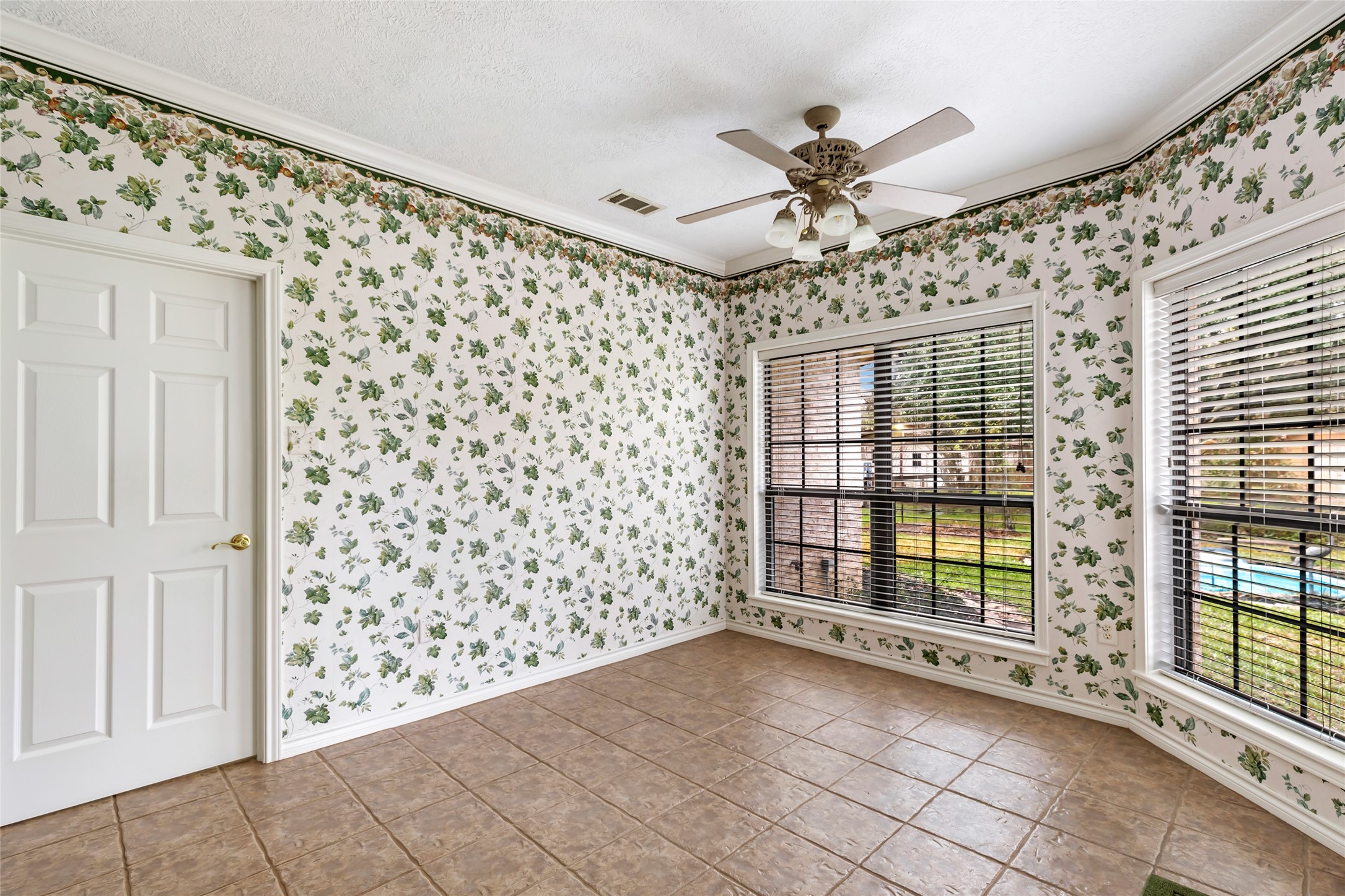 19 Skylark Street Property Photo 18