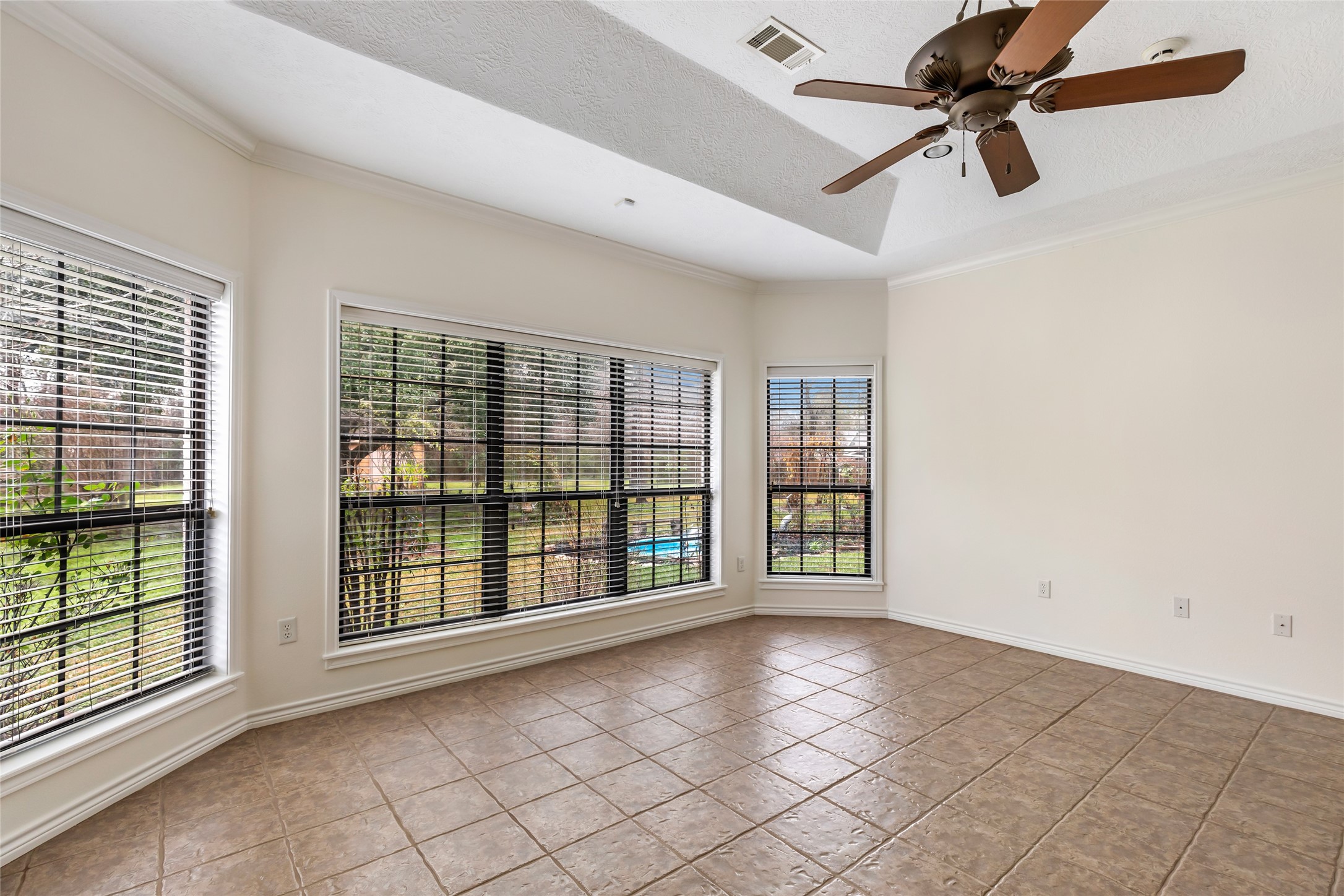 19 Skylark Street Property Photo 25