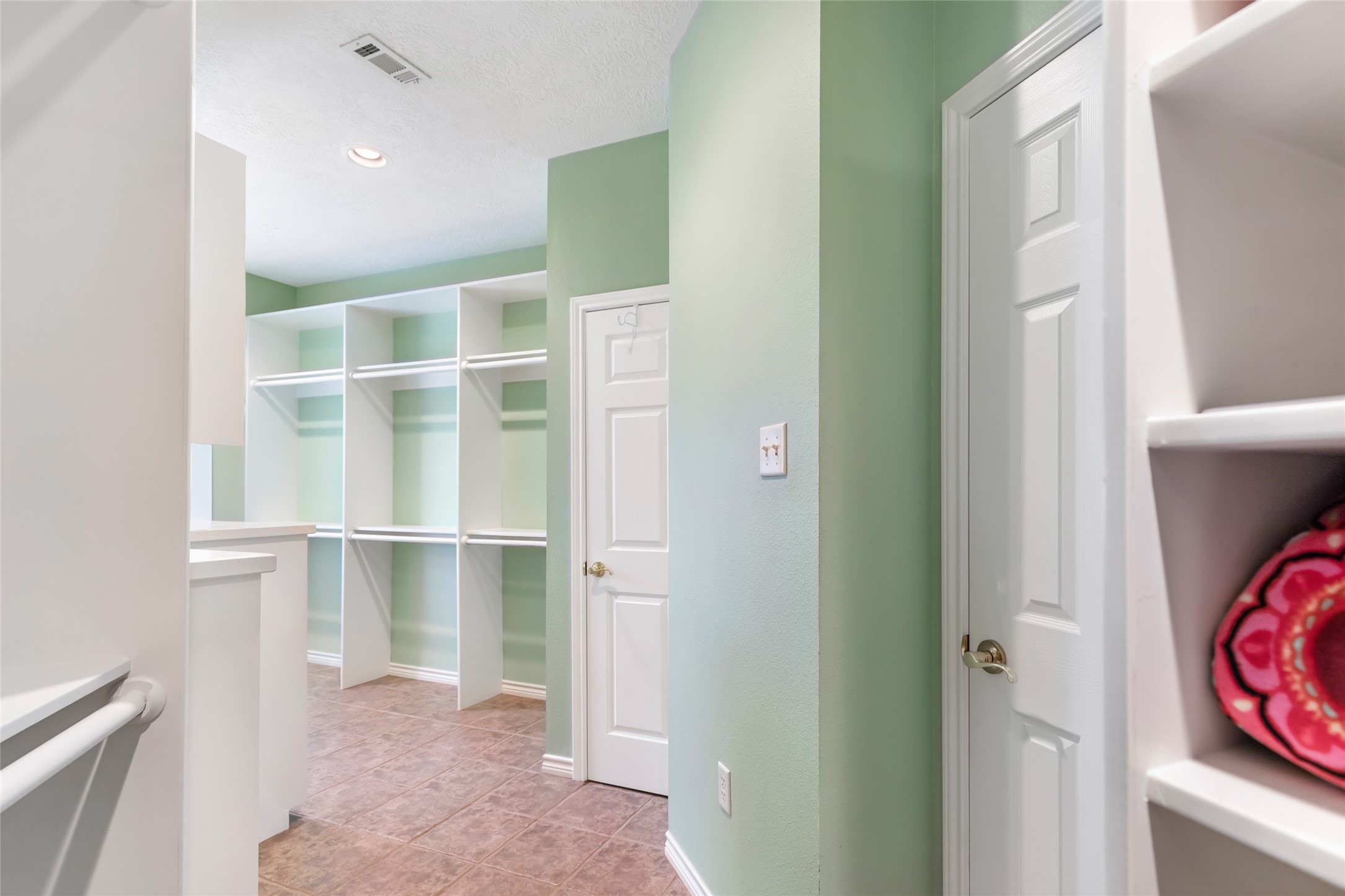 19 Skylark Street Property Photo 32
