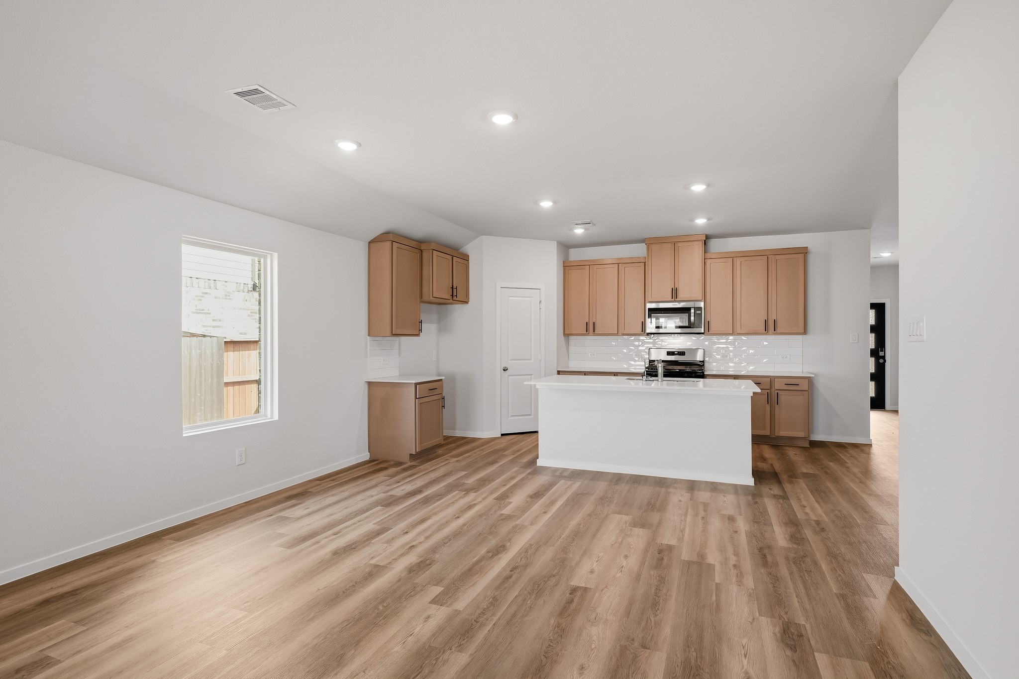 4029 Sun Burst Lane Property Photo 2