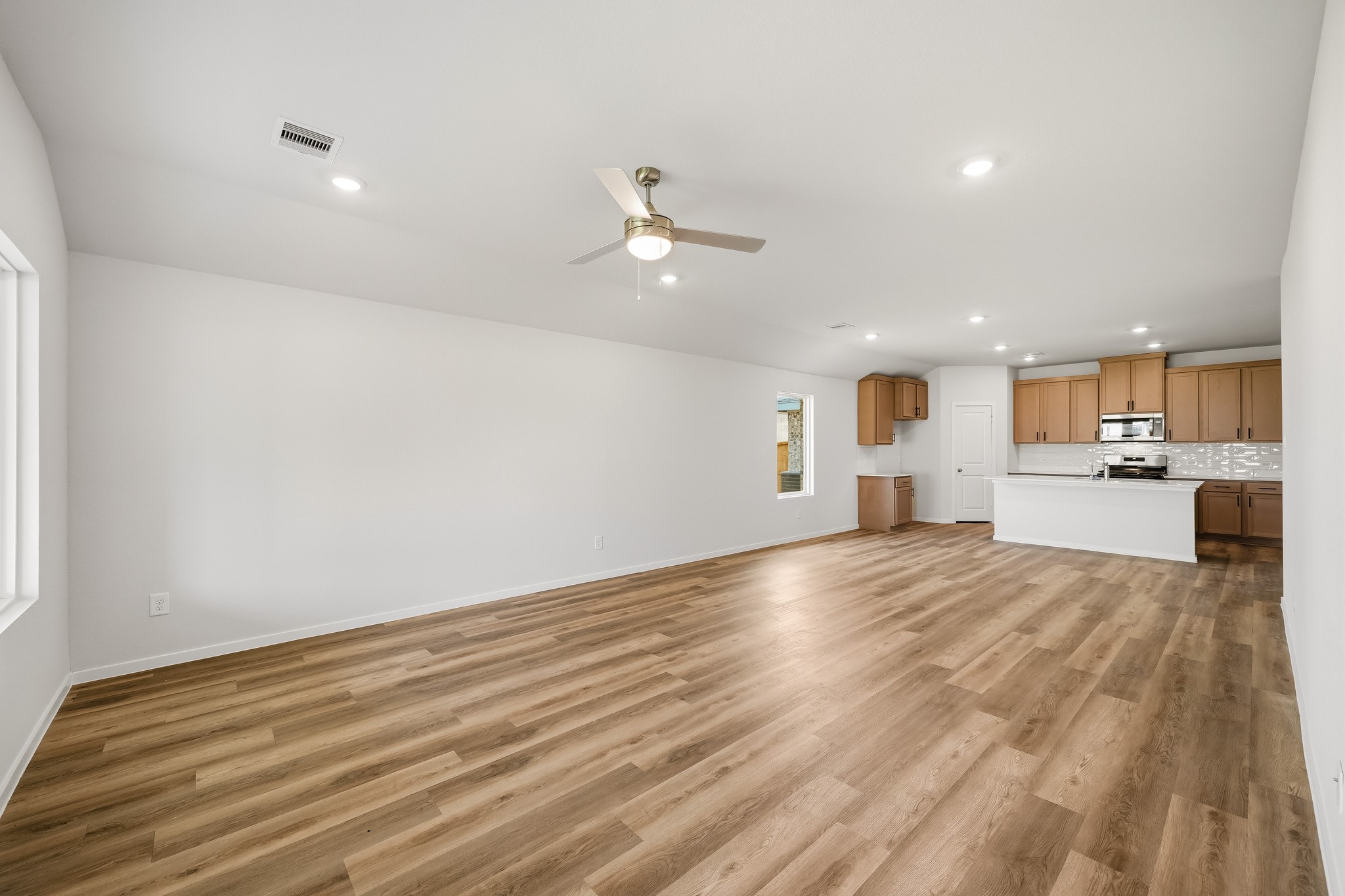 4029 Sun Burst Lane Property Photo 3
