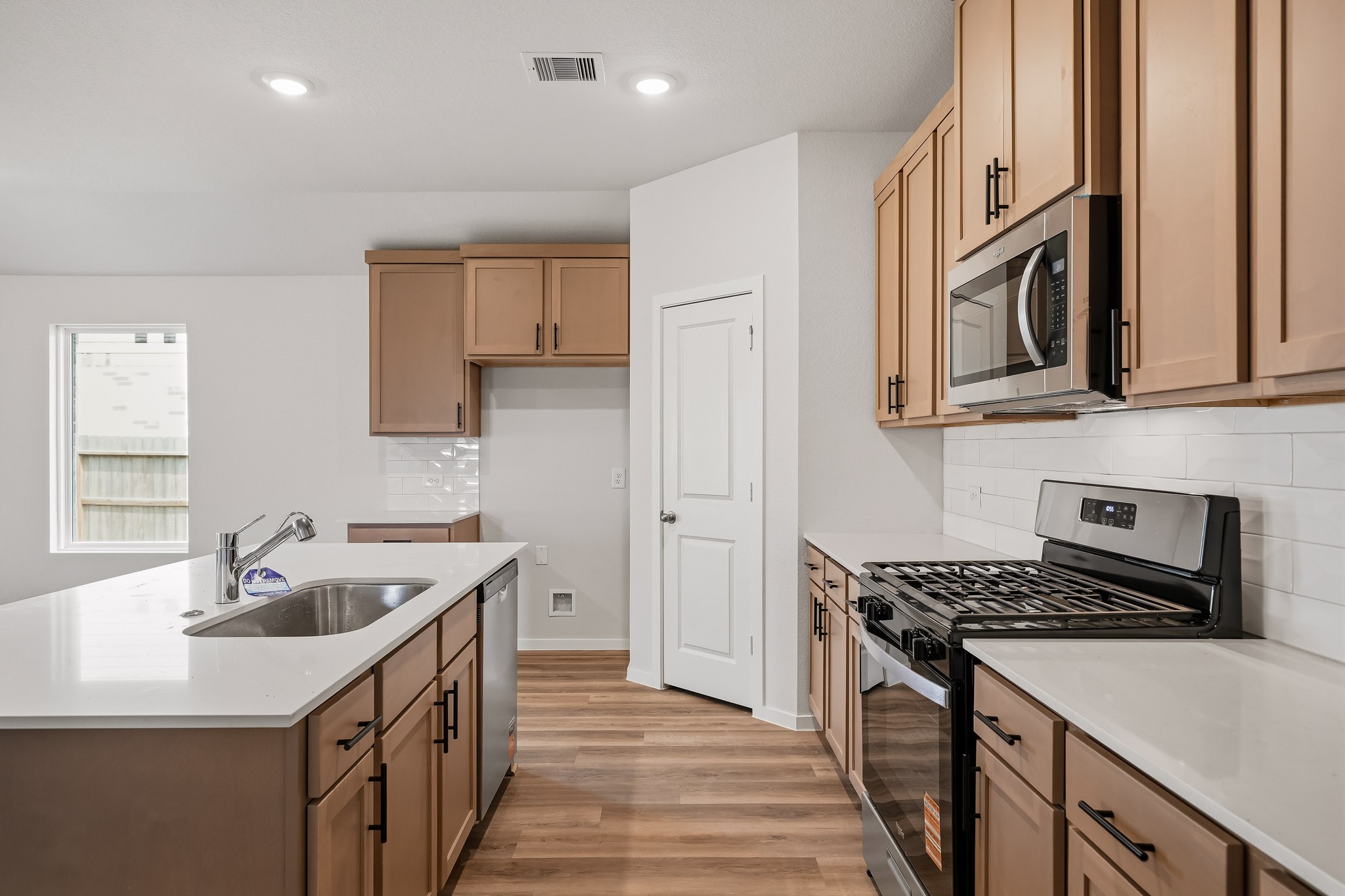 4029 Sun Burst Lane Property Photo 6