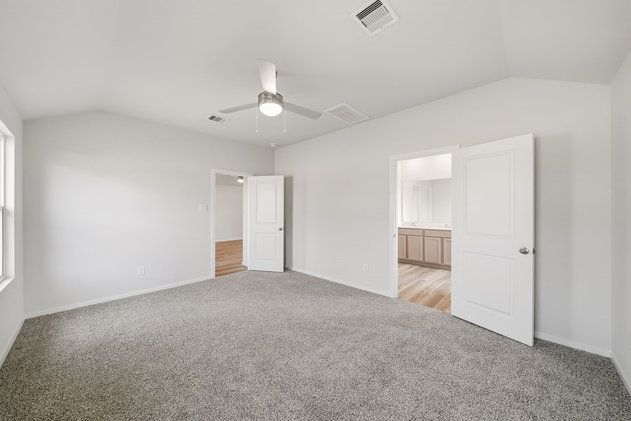 4029 Sun Burst Lane Property Photo 16