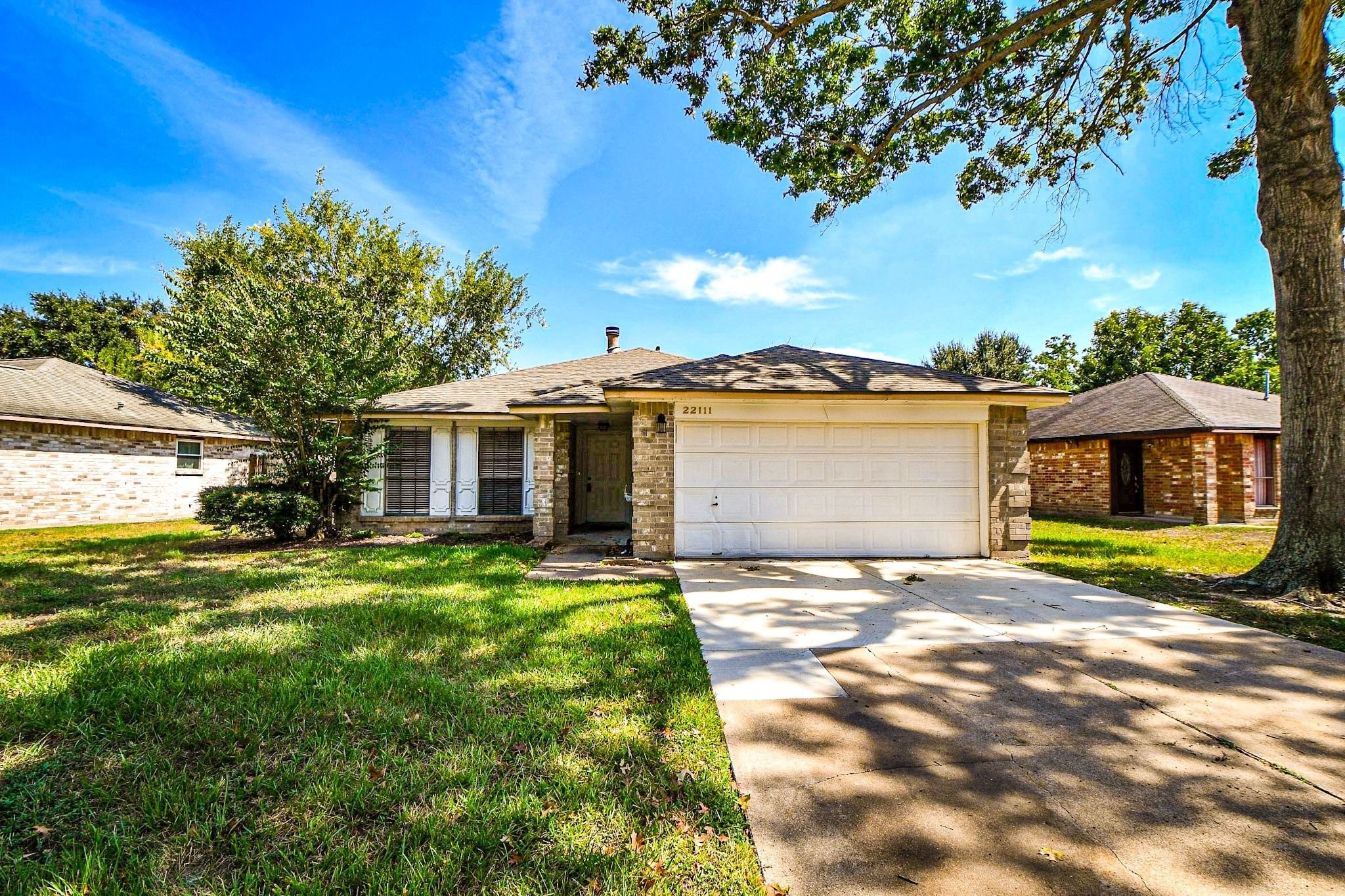 22111 Pearl Lake Drive Property Photo 1