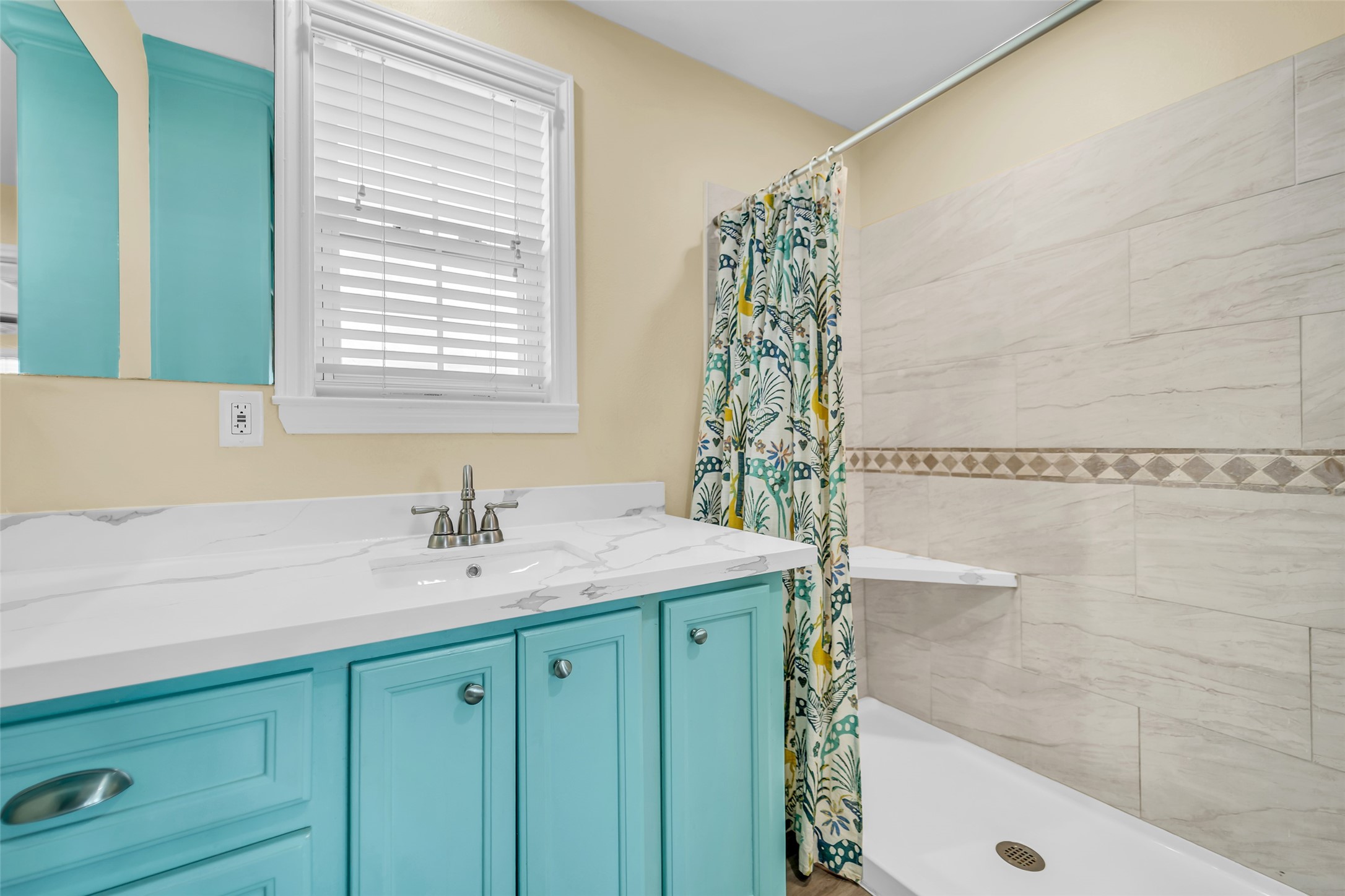 610 Surf Drive Property Photo 7