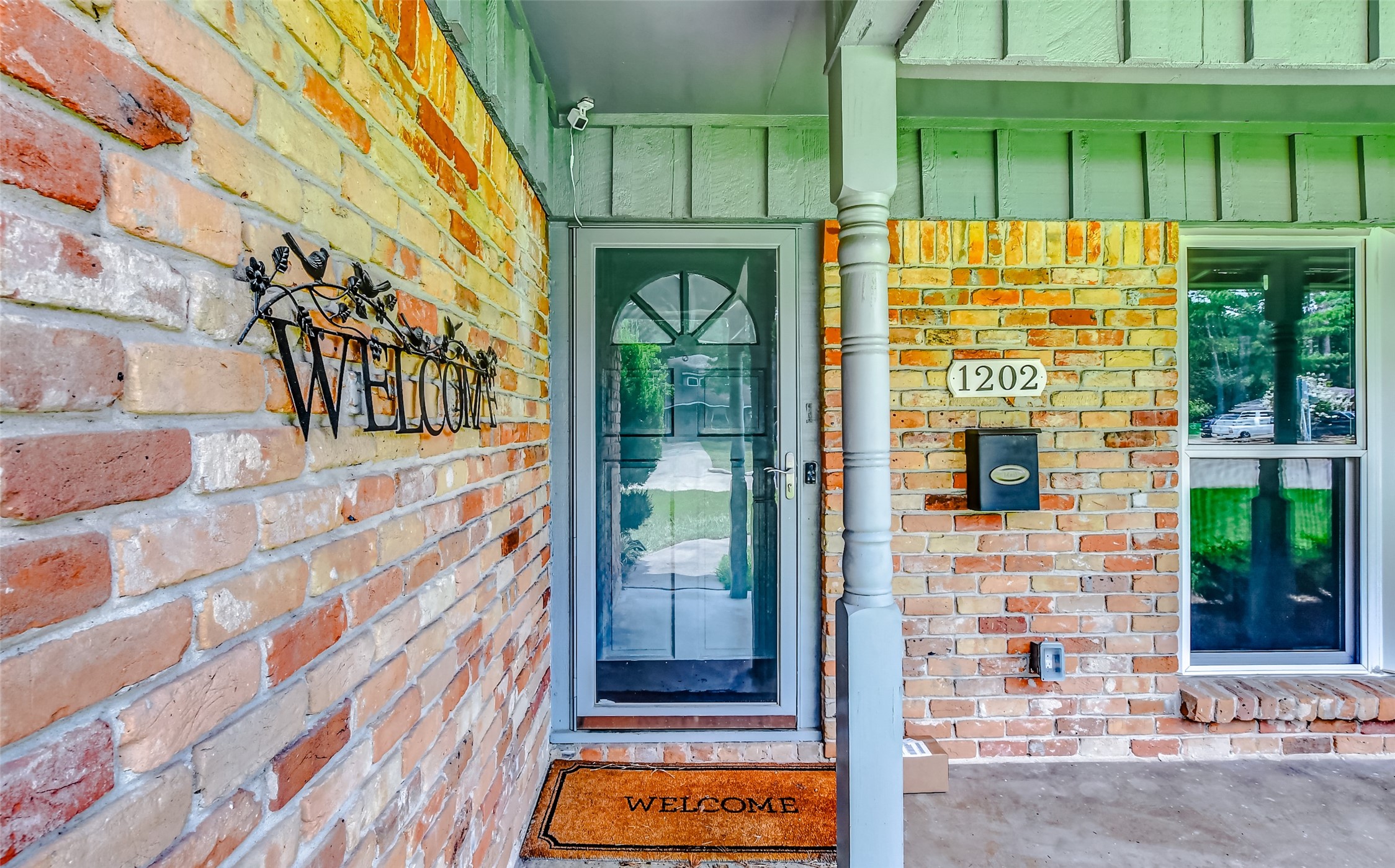 1202 Shadeland Drive Property Photo 2