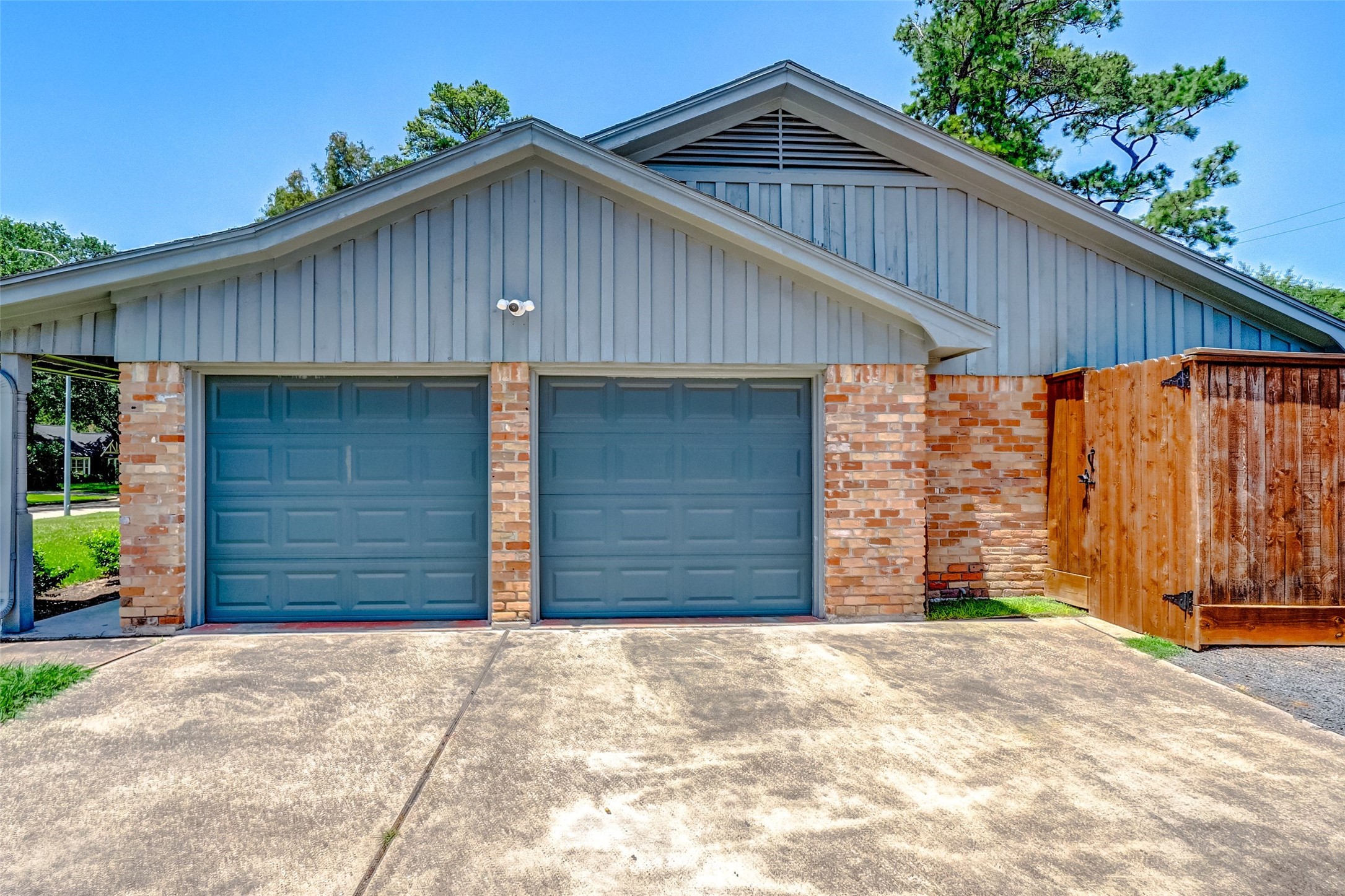 1202 Shadeland Drive Property Photo 18