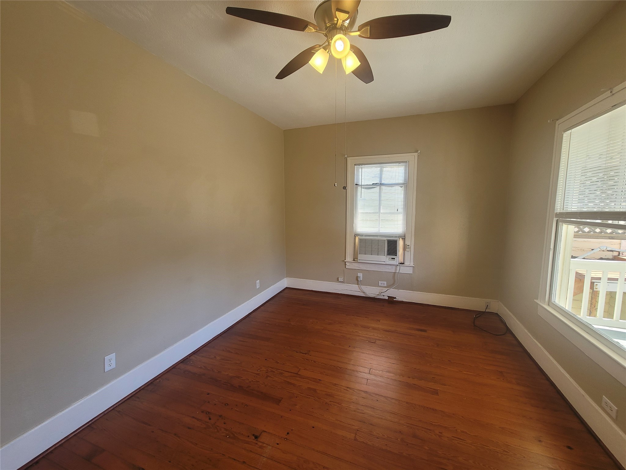 610 16th Street Property Photo 4