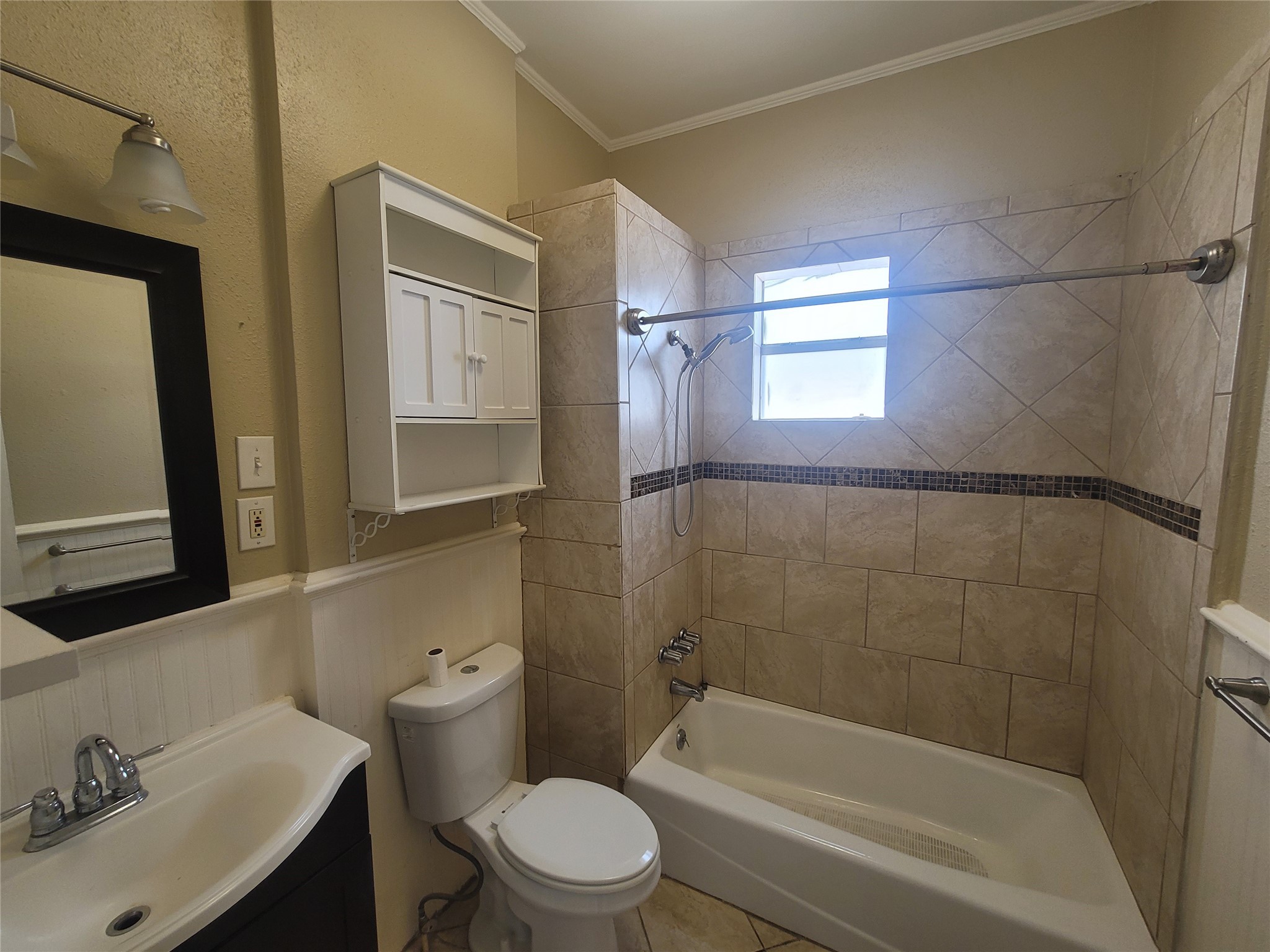 610 16th Street Property Photo 5