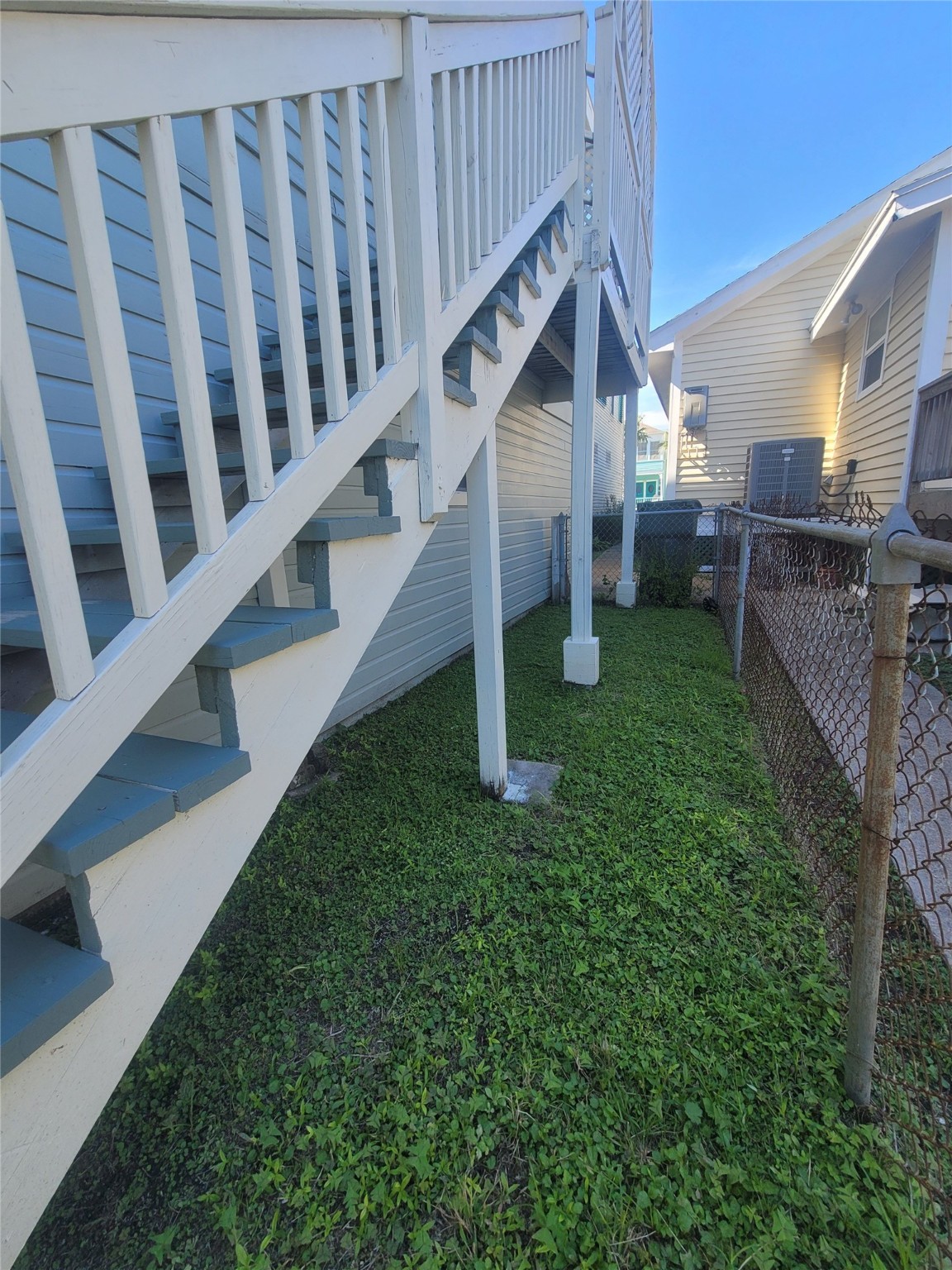 610 16th Street Property Photo 9